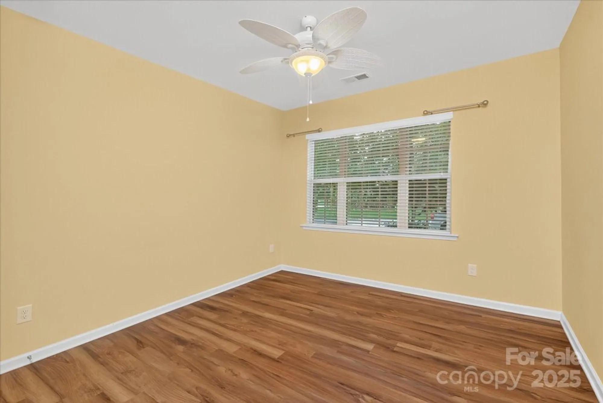 Property Slideshow image 13 of 31 | 4057 channel islands way, Lancaster, SC, 29720