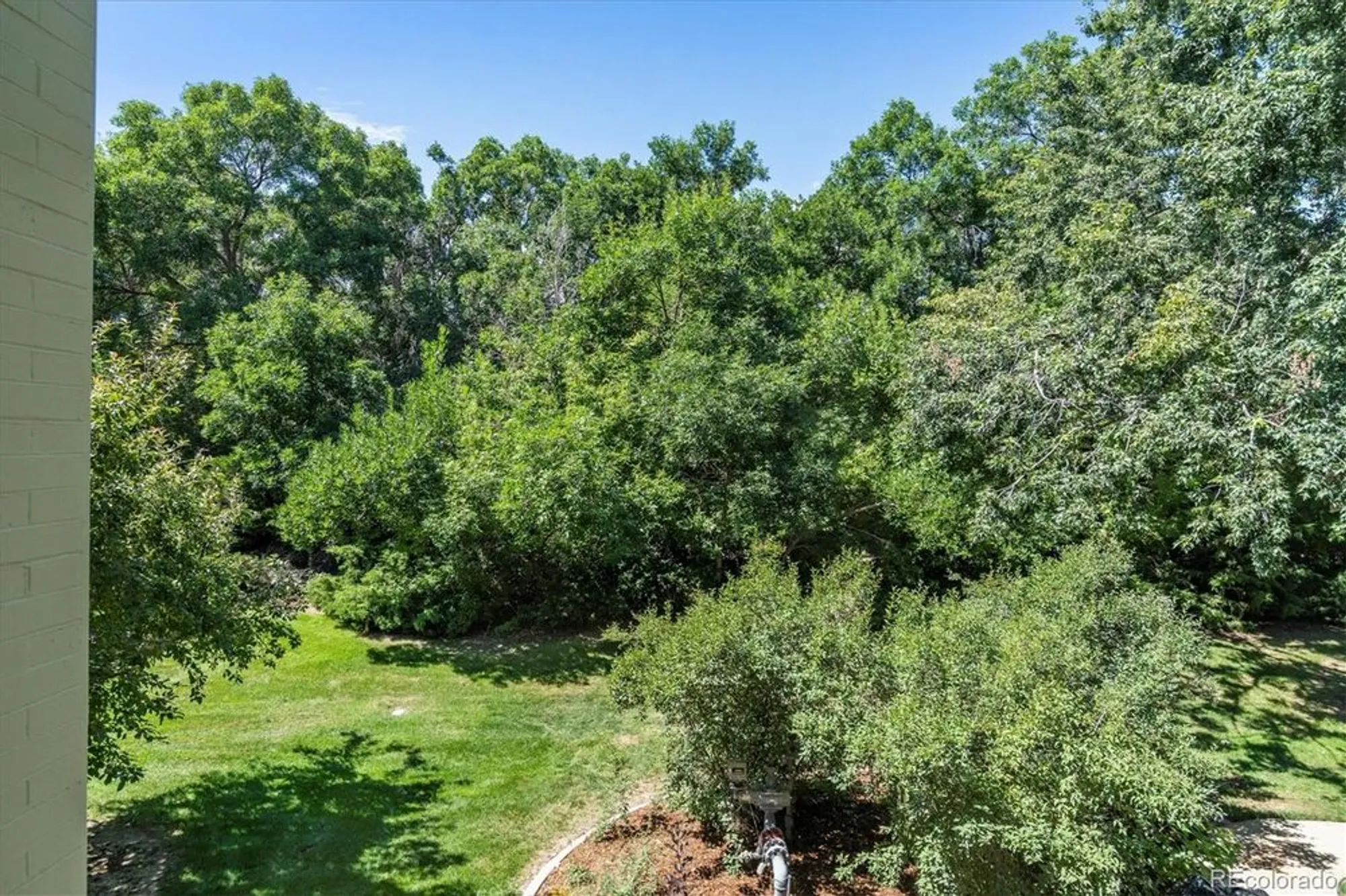 Property Slideshow image 9 of 14 | 705 s alton way unit 6b, Denver, CO, 80247