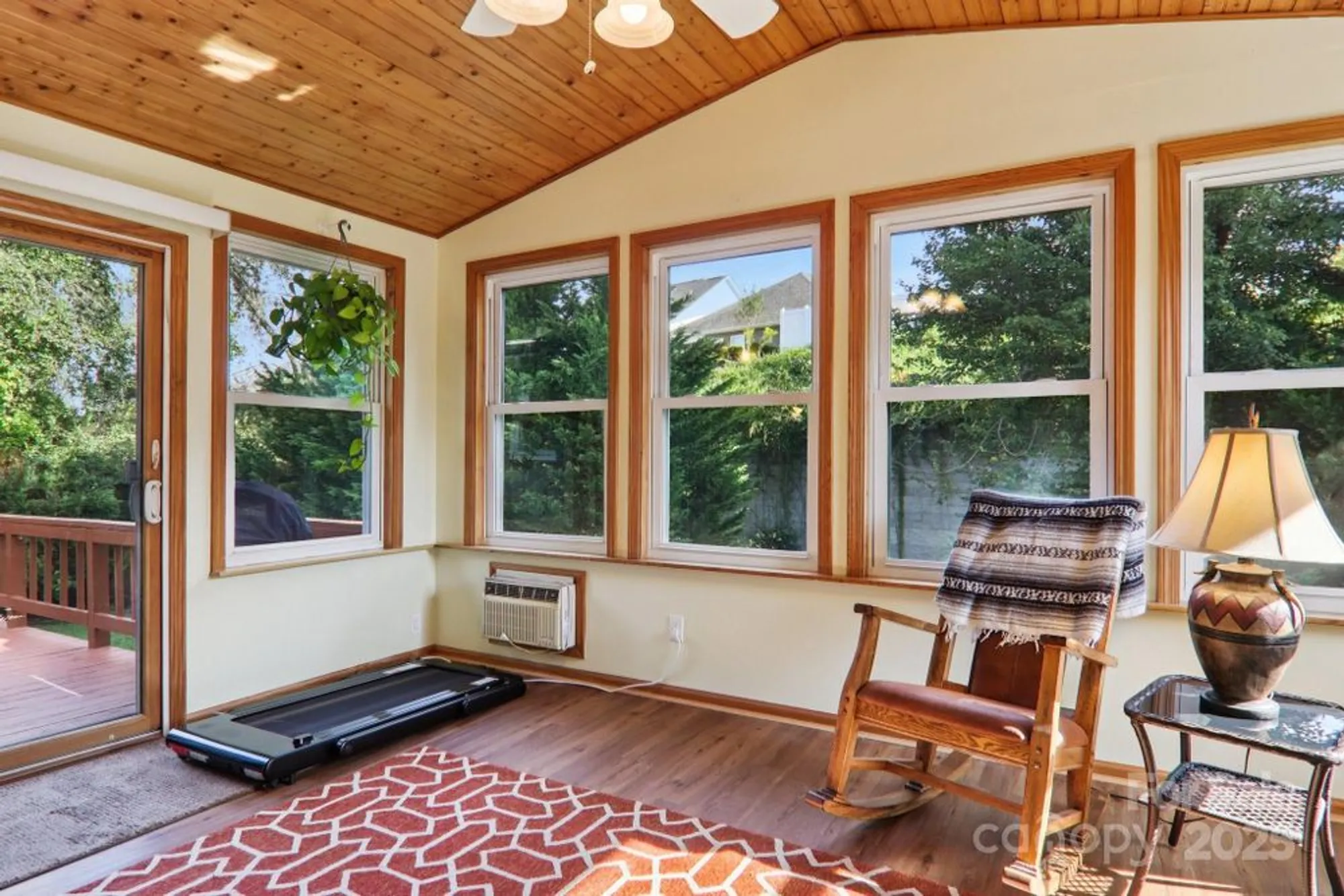 Property Slideshow image 29 of 47 | 226 cranbrook cir, Hendersonville, NC, 28792