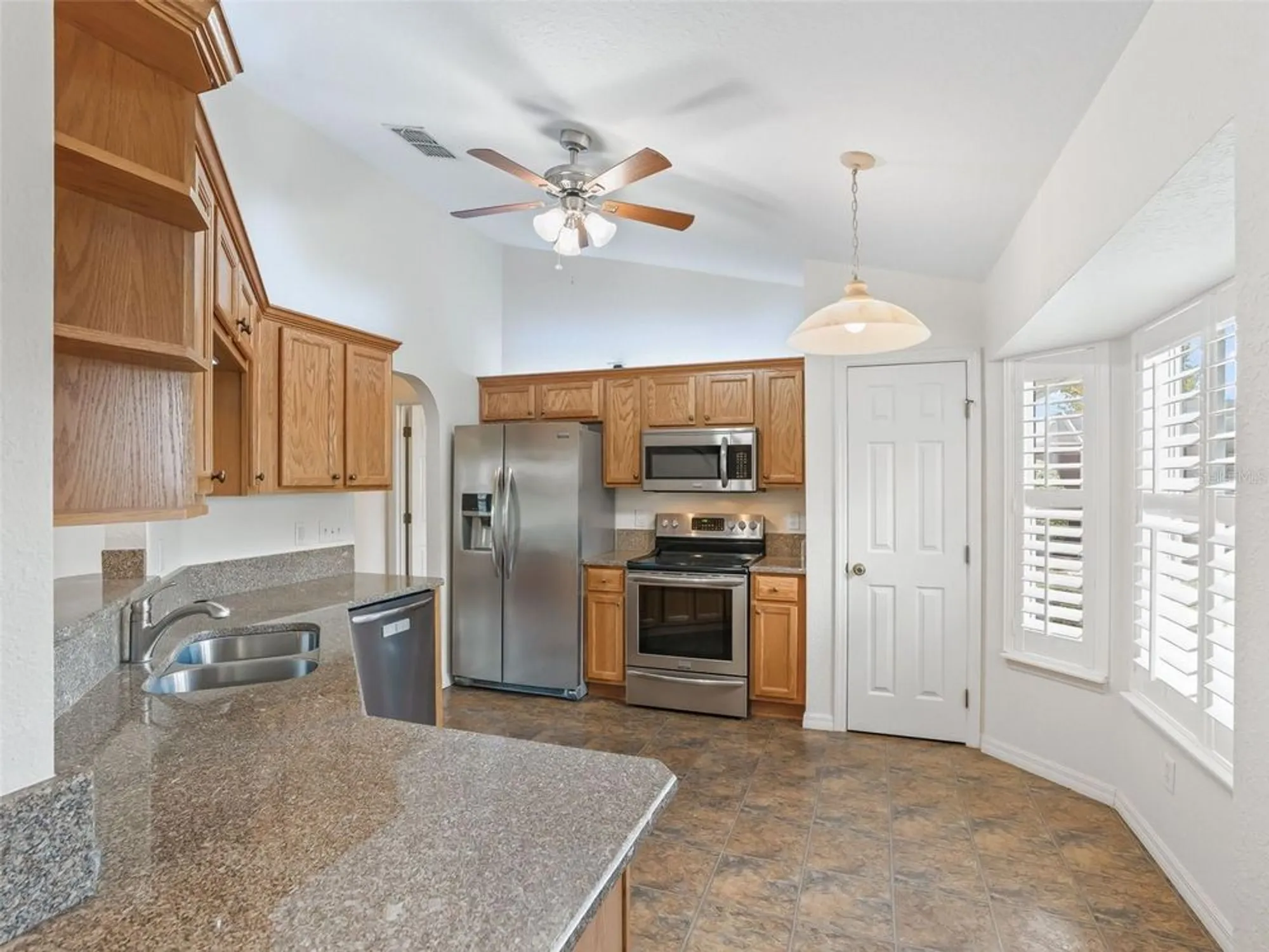 Property Slideshow image 3 of 39 | 12607 se 178th pl, Summerfield, FL, 34491
