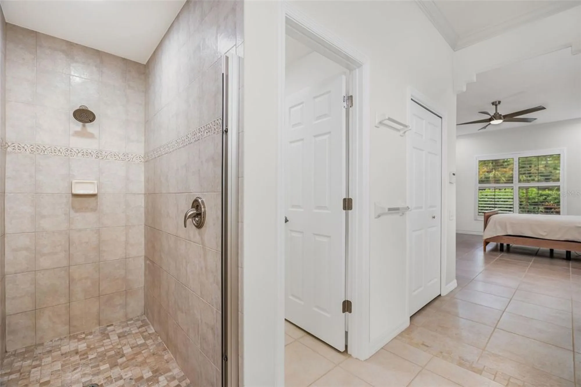 Property Slideshow image 33 of 48 | 7161 drewrys blf, Bradenton, FL, 34203