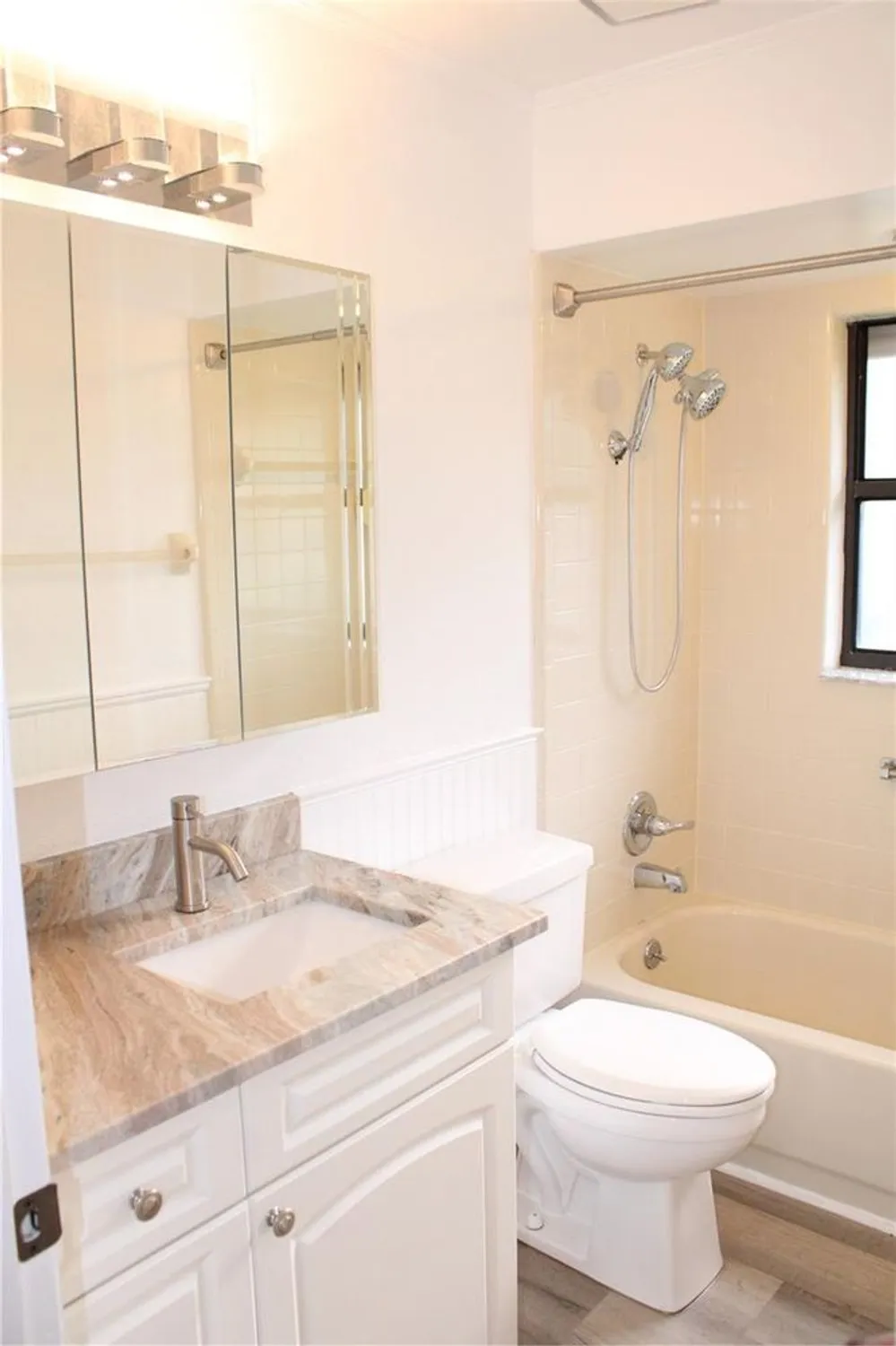 Property Slideshow image 6 of 31 | 2501 lonigan pl, Sun City Center, FL, 33573