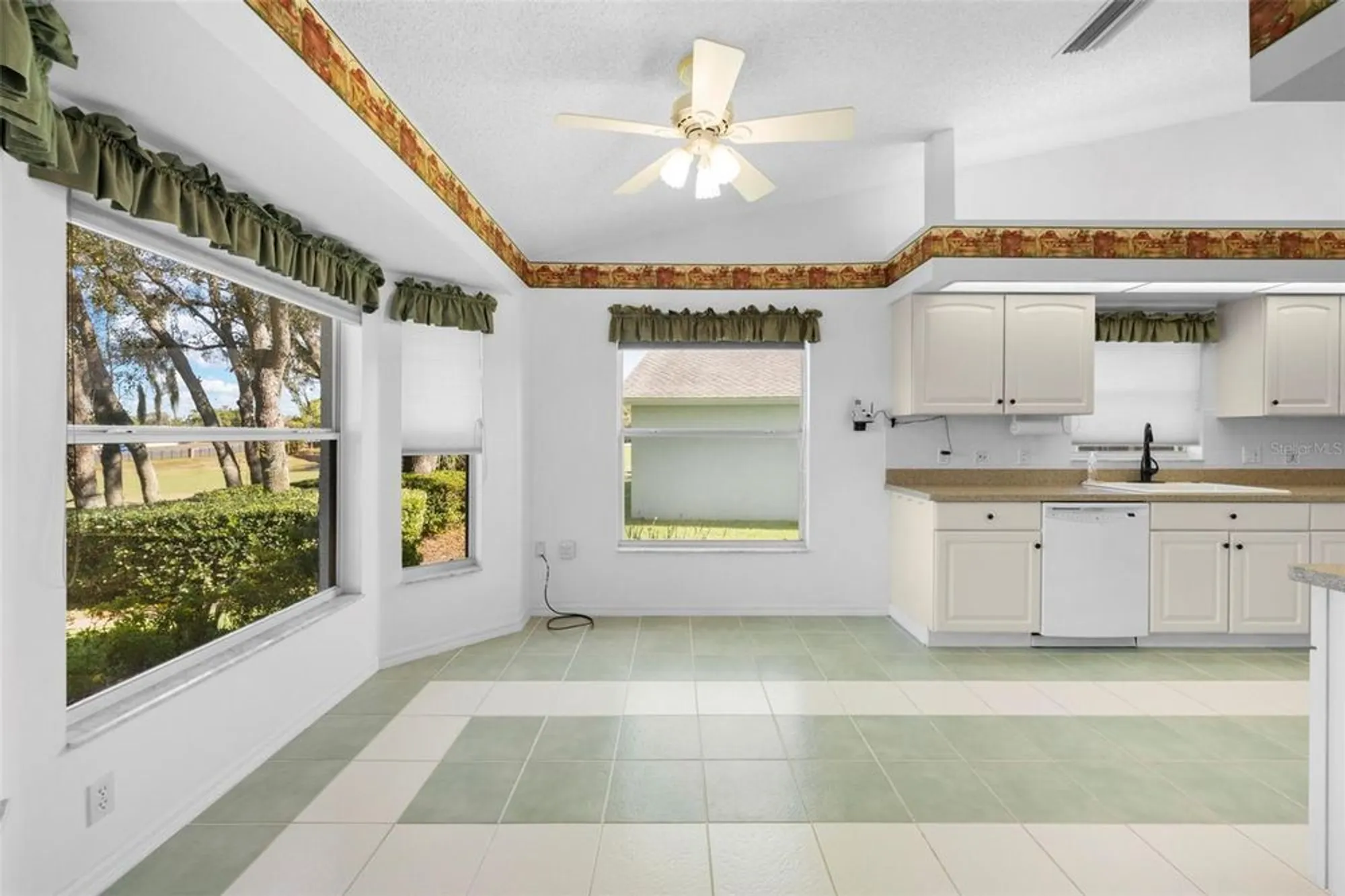 Property Slideshow image 18 of 55 | 11231 sun tree rd, Hudson, FL, 34667