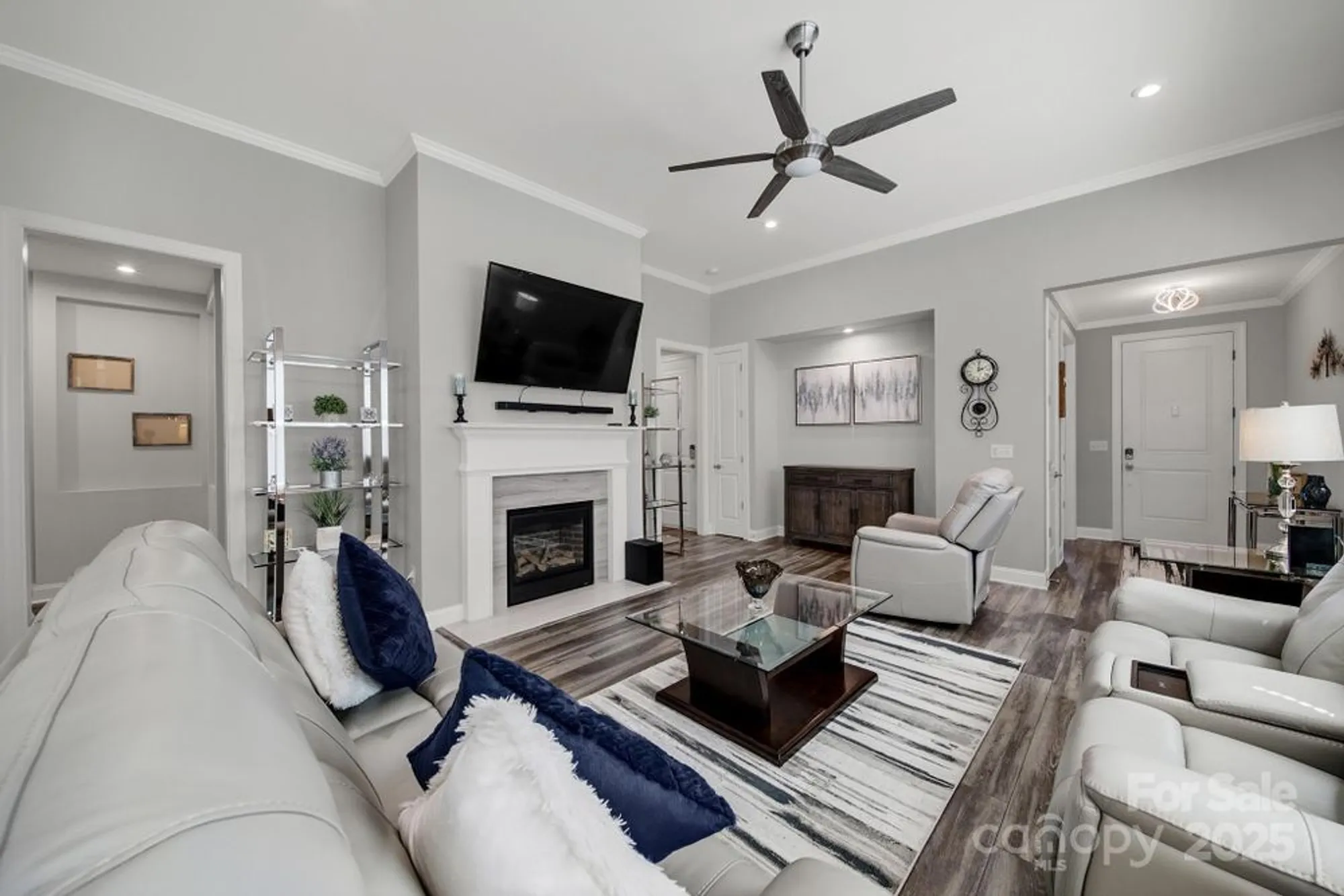 Property Slideshow image 5 of 48 | 10313 superb ln, Charlotte, NC, 28215