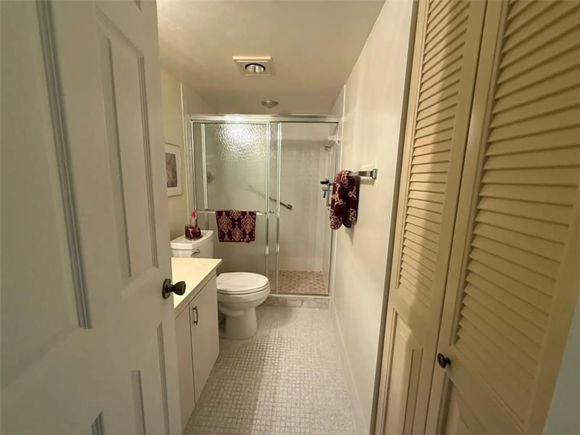 Property Slideshow image 6 of 12 | 2802 victoria way m2, Coconut Creek, FL, 33066