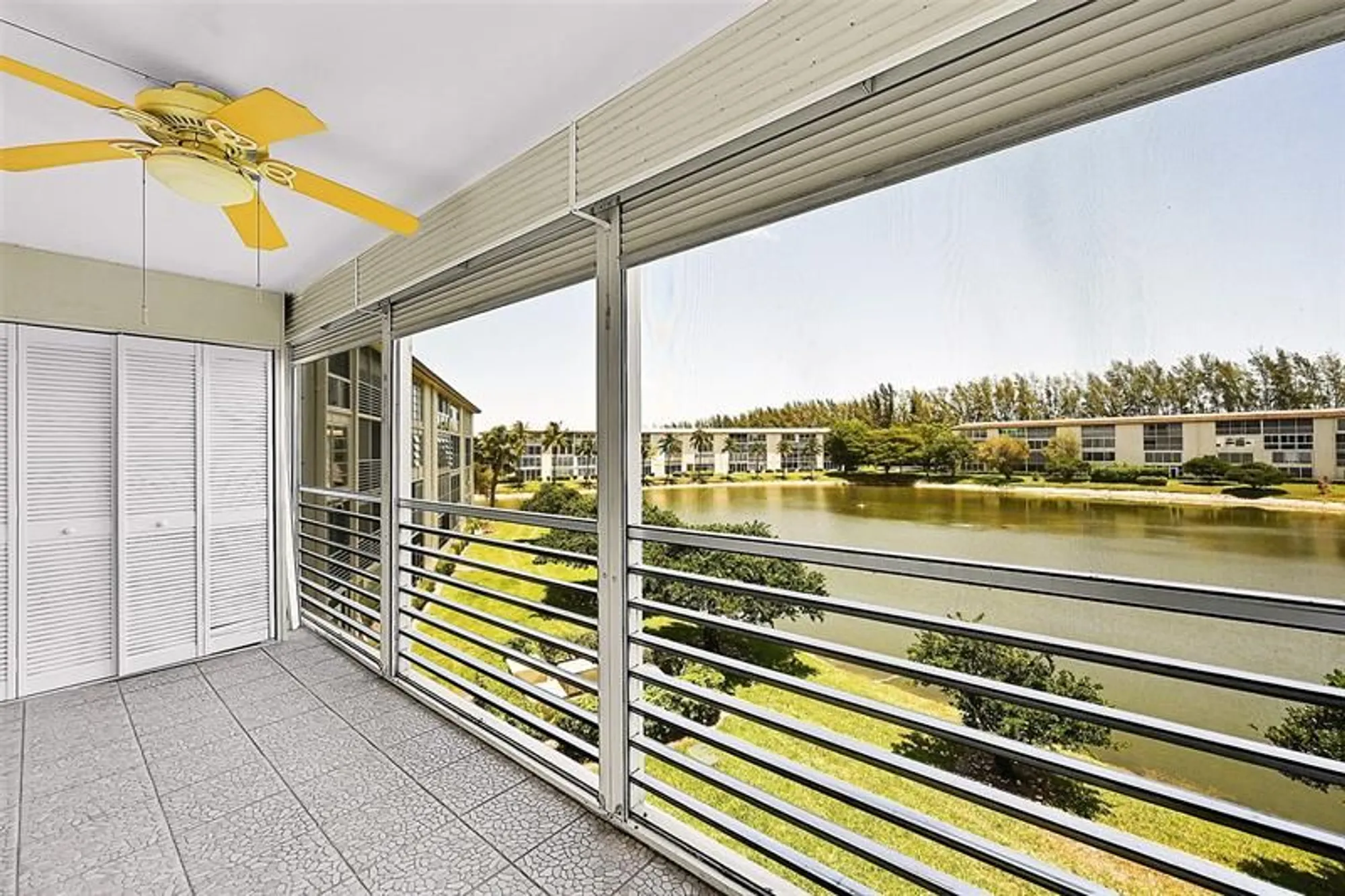 Property Slideshow image 6 of 25 | 1902 bermuda cir h3, Coconut Creek, FL, 33066
