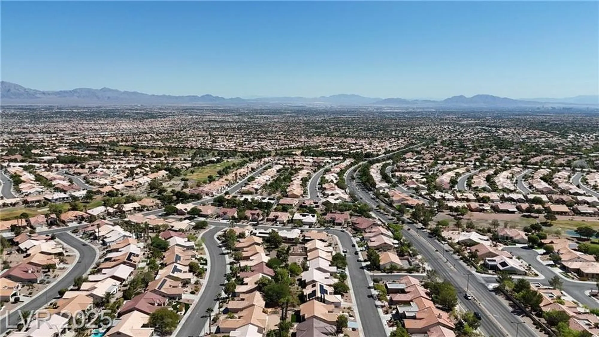 Property Slideshow image 40 of 51 | 10636 argents hill dr, Las Vegas, NV, 89134