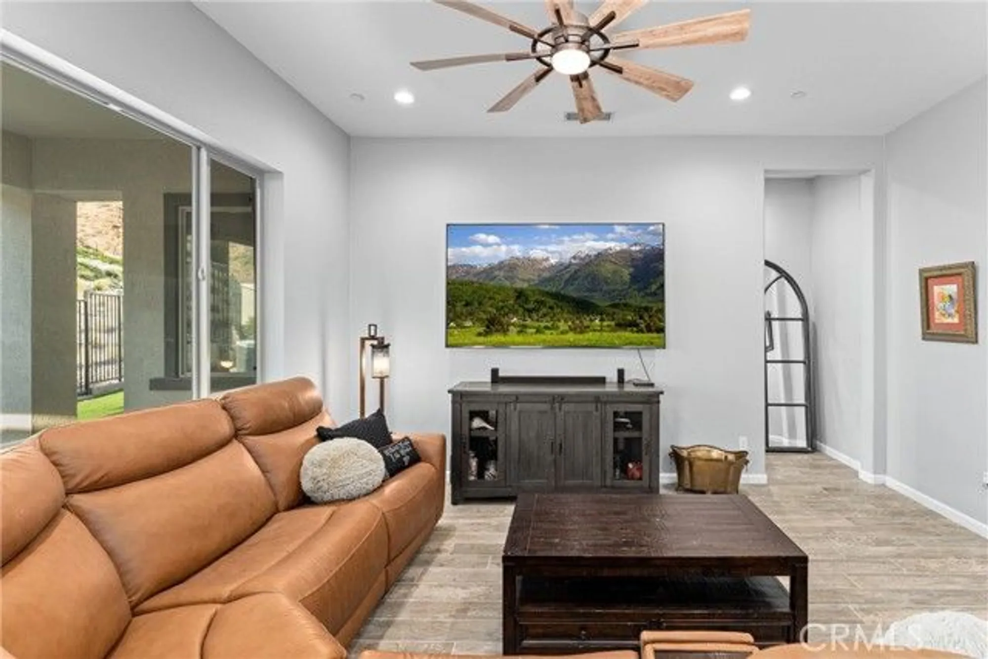 Property Slideshow image 12 of 38 | 11974 sagecrest ct, Corona, CA, 92883