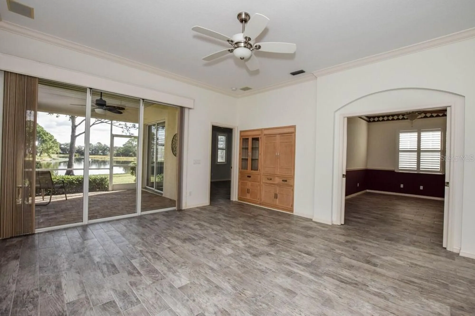 Property Slideshow image 10 of 63 | 834 montrose dr # 9, Venice, FL, 34293