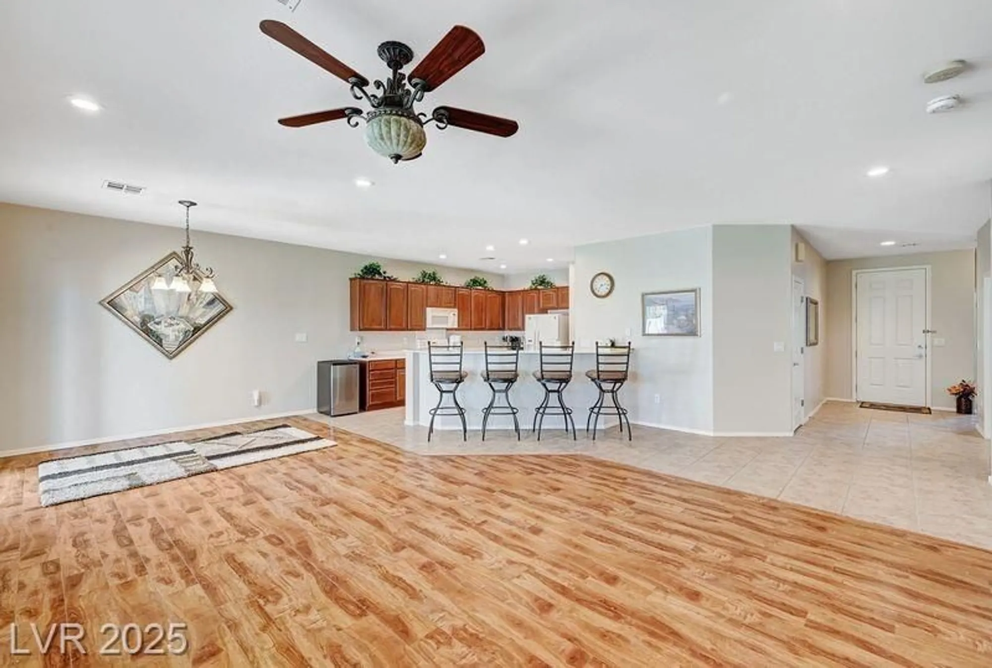 Property Slideshow image 14 of 31 | 2158 alyssa jade dr, Henderson, NV, 89052