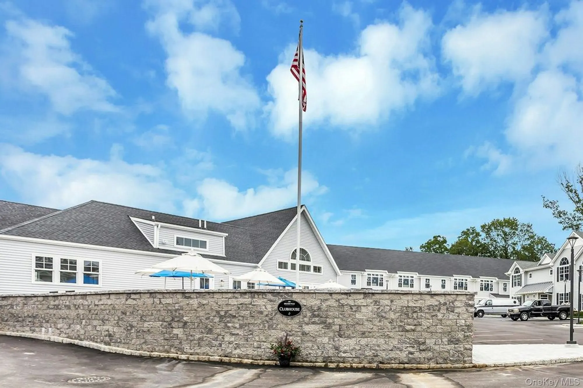 Property Slideshow image 15 of 19 | 512 breton way, Glen Cove, NY, 11542