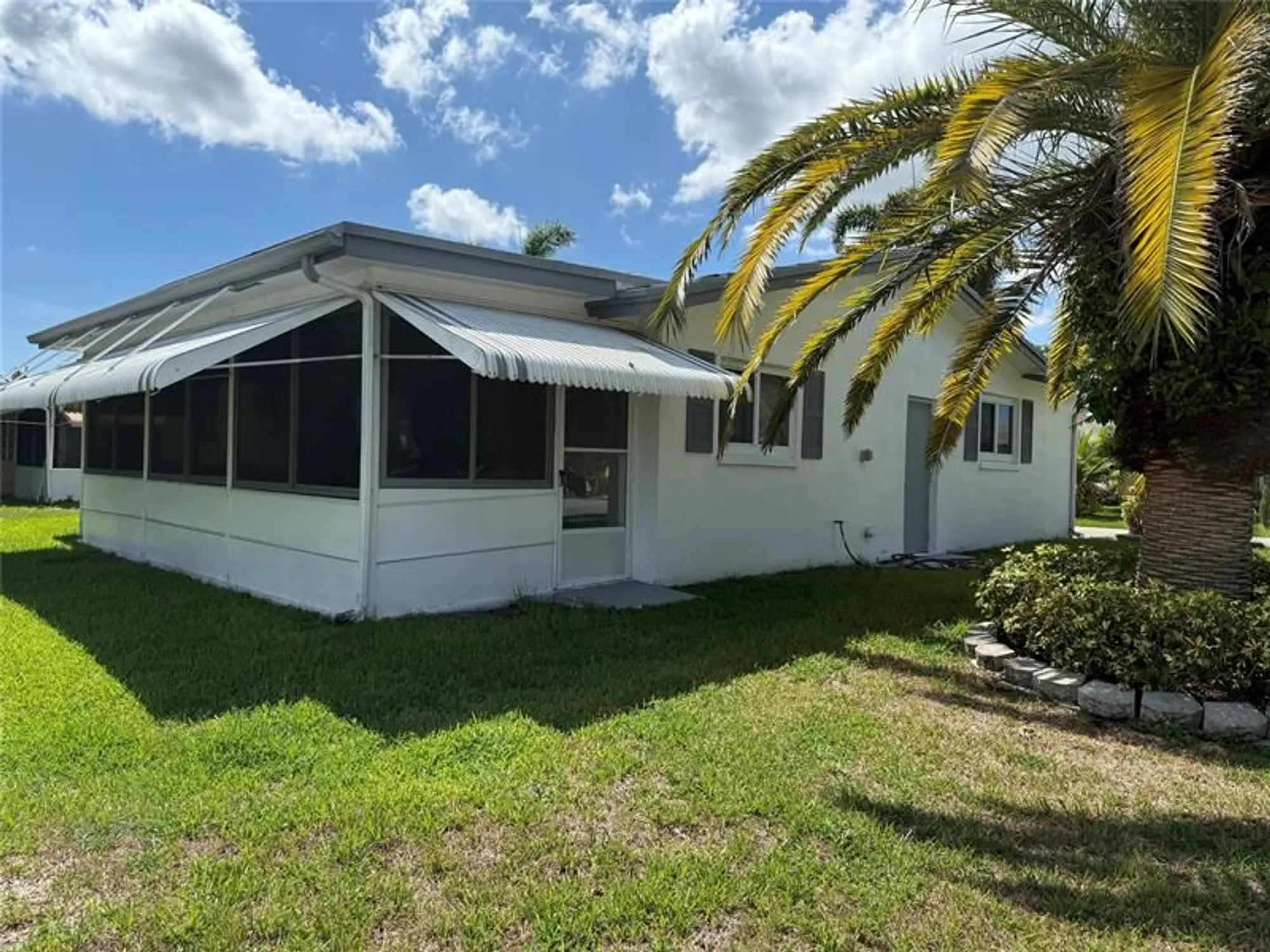 Property Slideshow image 3 of 19 | 4605 nw 49th st, Tamarac, FL, 33319