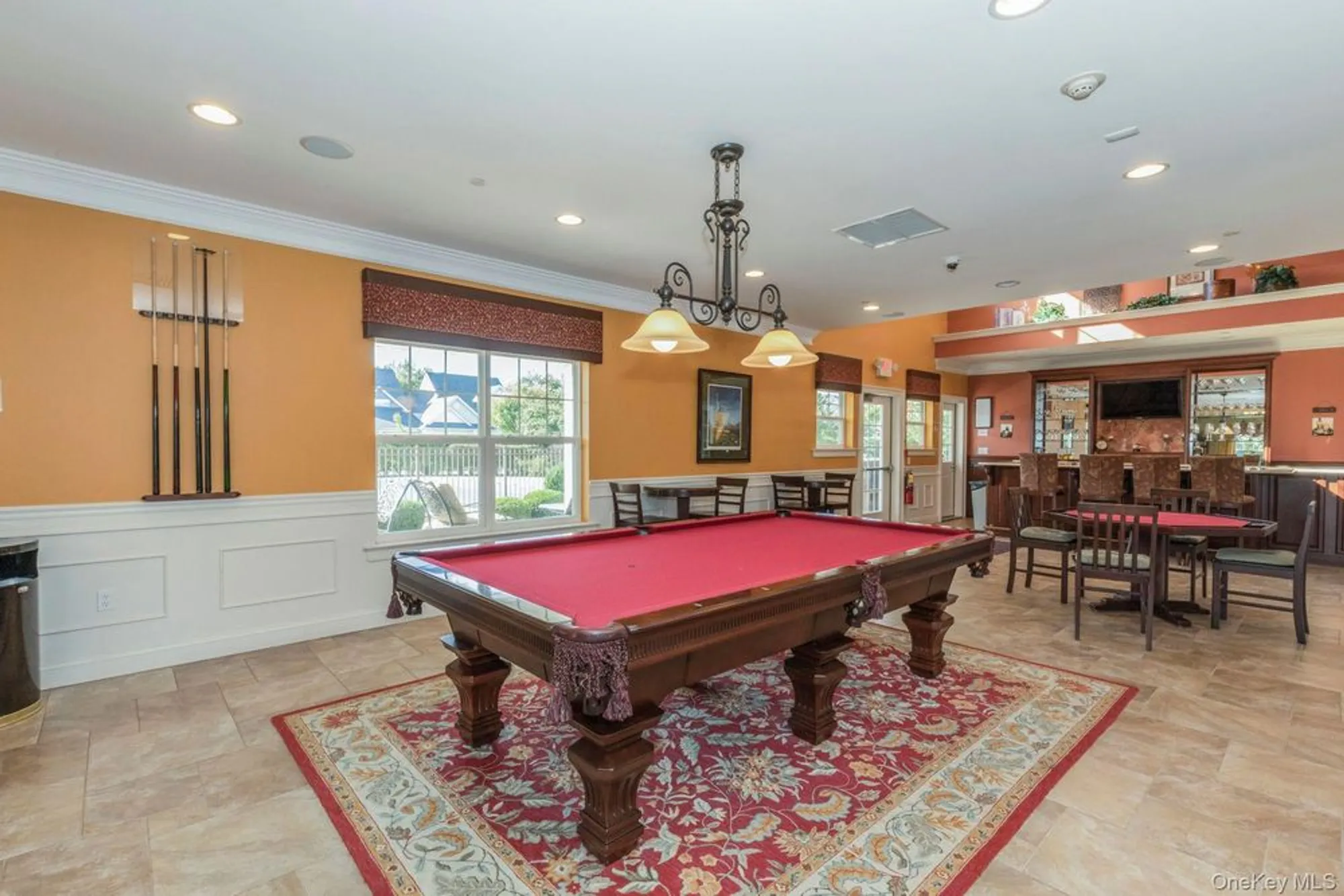 Property Slideshow image 27 of 34 | 67 stoneleigh dr, Riverhead, NY, 11901