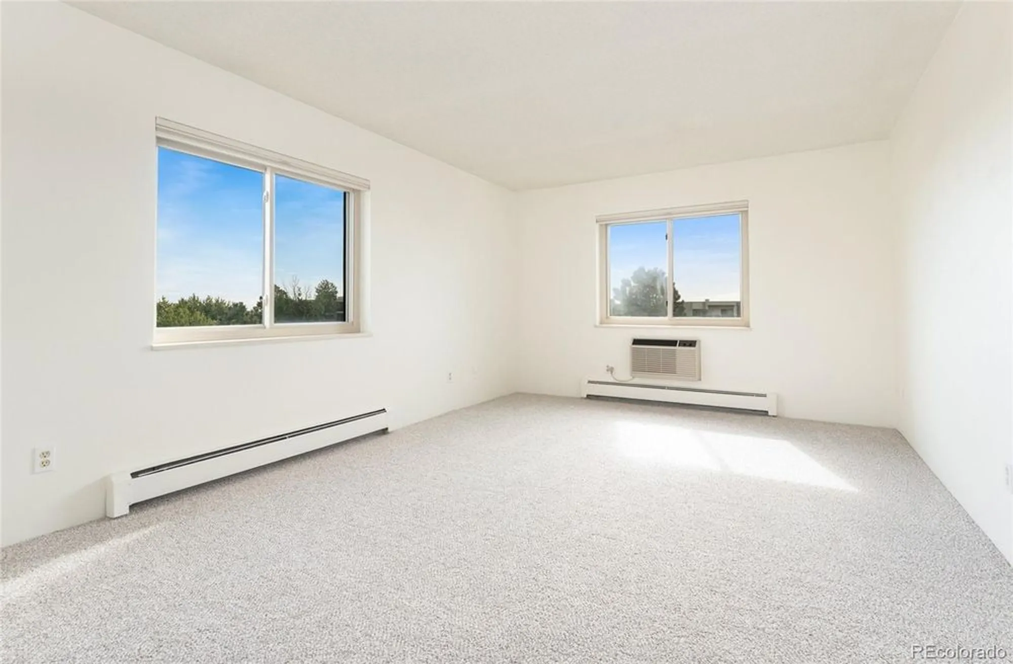 Property Slideshow image 21 of 43 | 13890 e marina dr 606, Aurora, CO, 80014