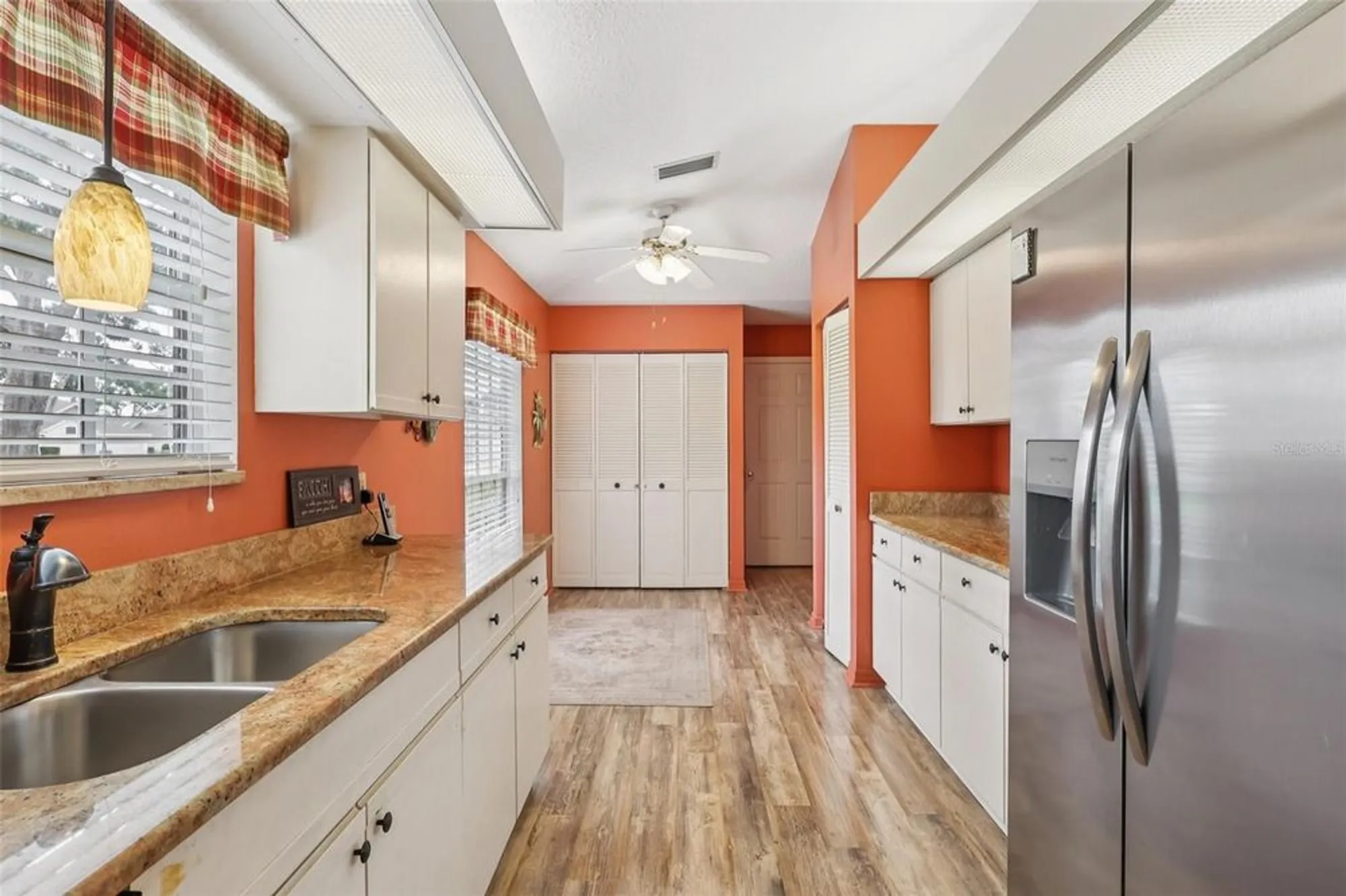 Property Slideshow image 12 of 40 | 100 juniper way, Tavares, FL, 32778