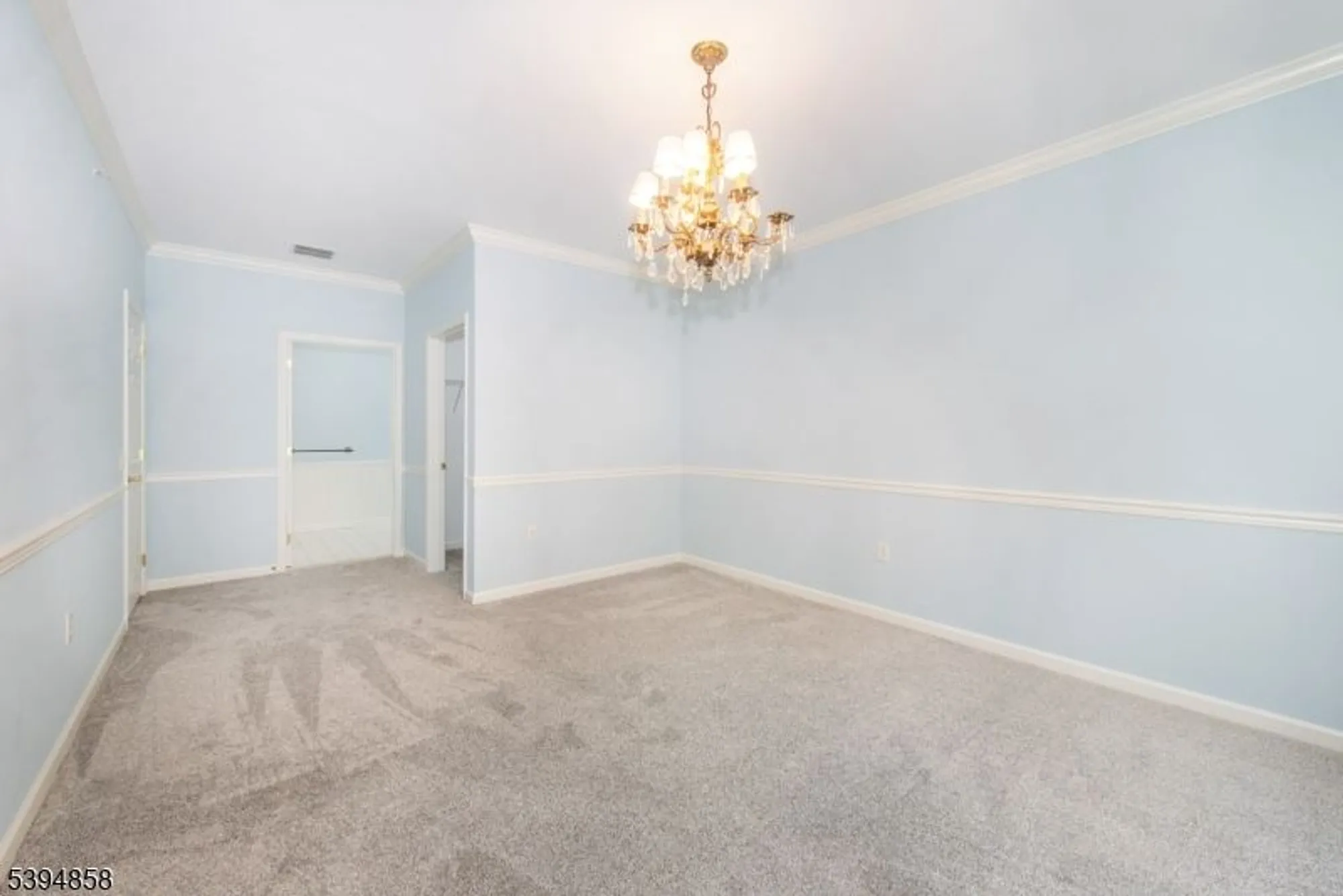 Property Slideshow image 11 of 20 | 29 ridgeview ln, Mount Arlington, NJ, 07856