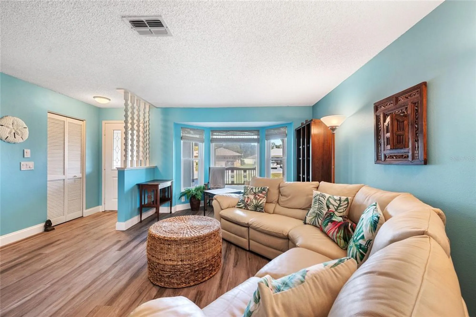 Property Slideshow image 10 of 50 | 3948 tarpon pointe cir, Palm Harbor, FL, 34684