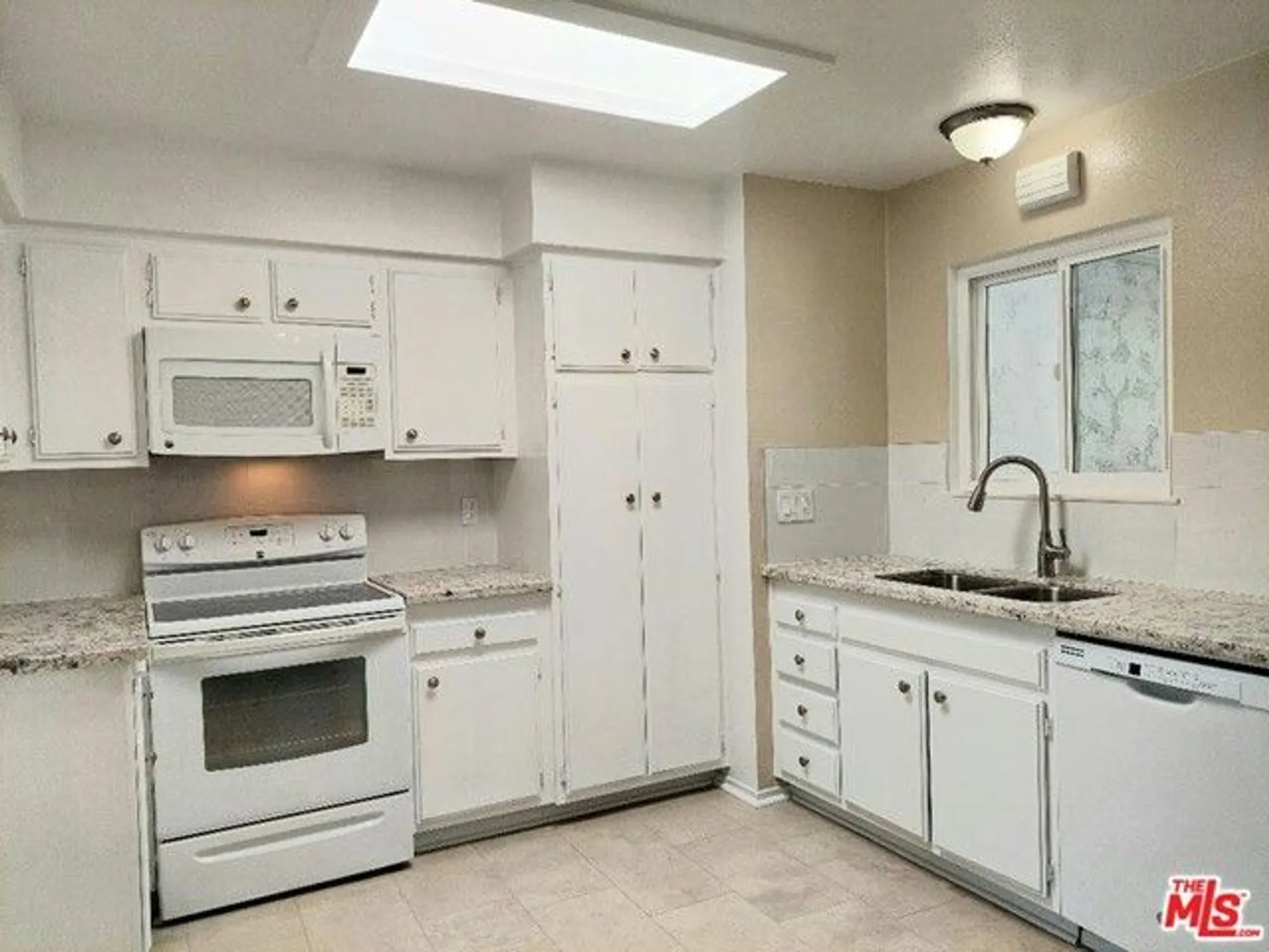 Property Slideshow image 1 of 17 | 3501 pear blossom ave, Oceanside, CA, 92057