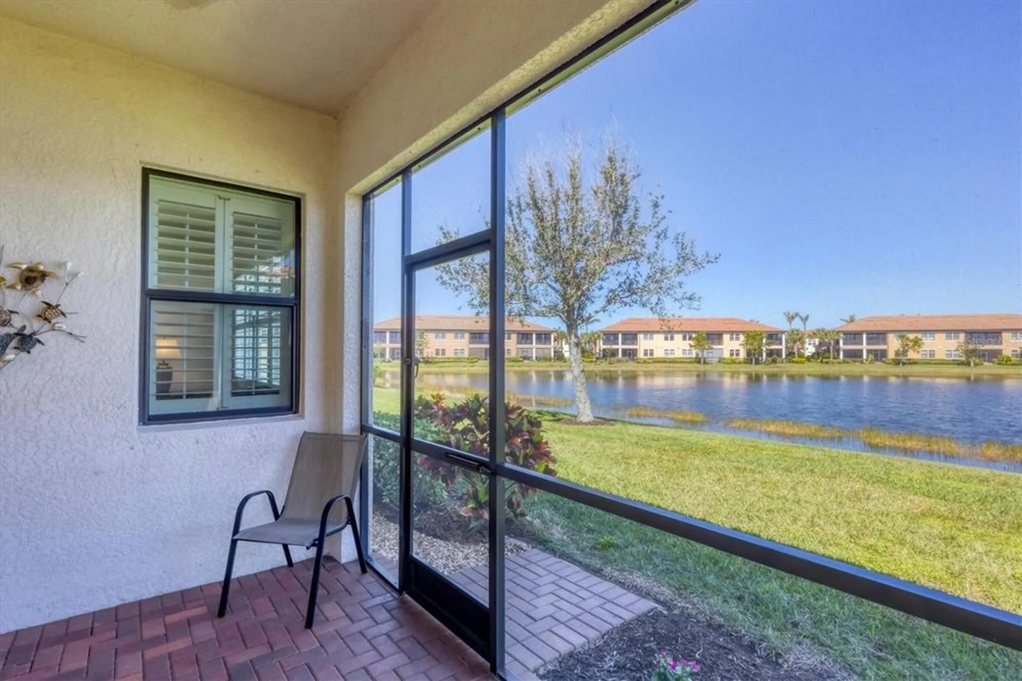 Property Slideshow image 37 of 73 | 10412 crooked creek dr, Venice, FL, 34293