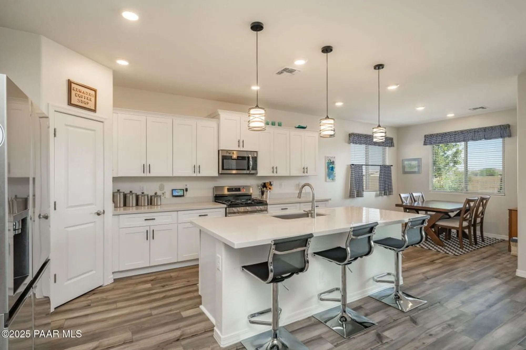 Property Slideshow image 10 of 37 | 7724 e turnberry dr, Prescott Valley, AZ, 86315