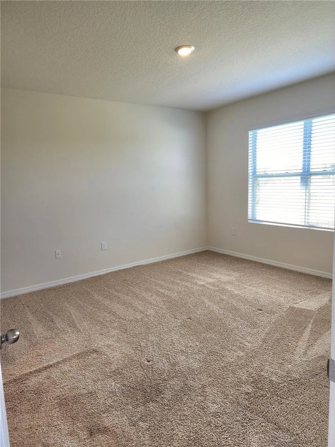 Property Slideshow image 10 of 20 | 2795 grandbury grove rd, Lakeland, FL, 33811