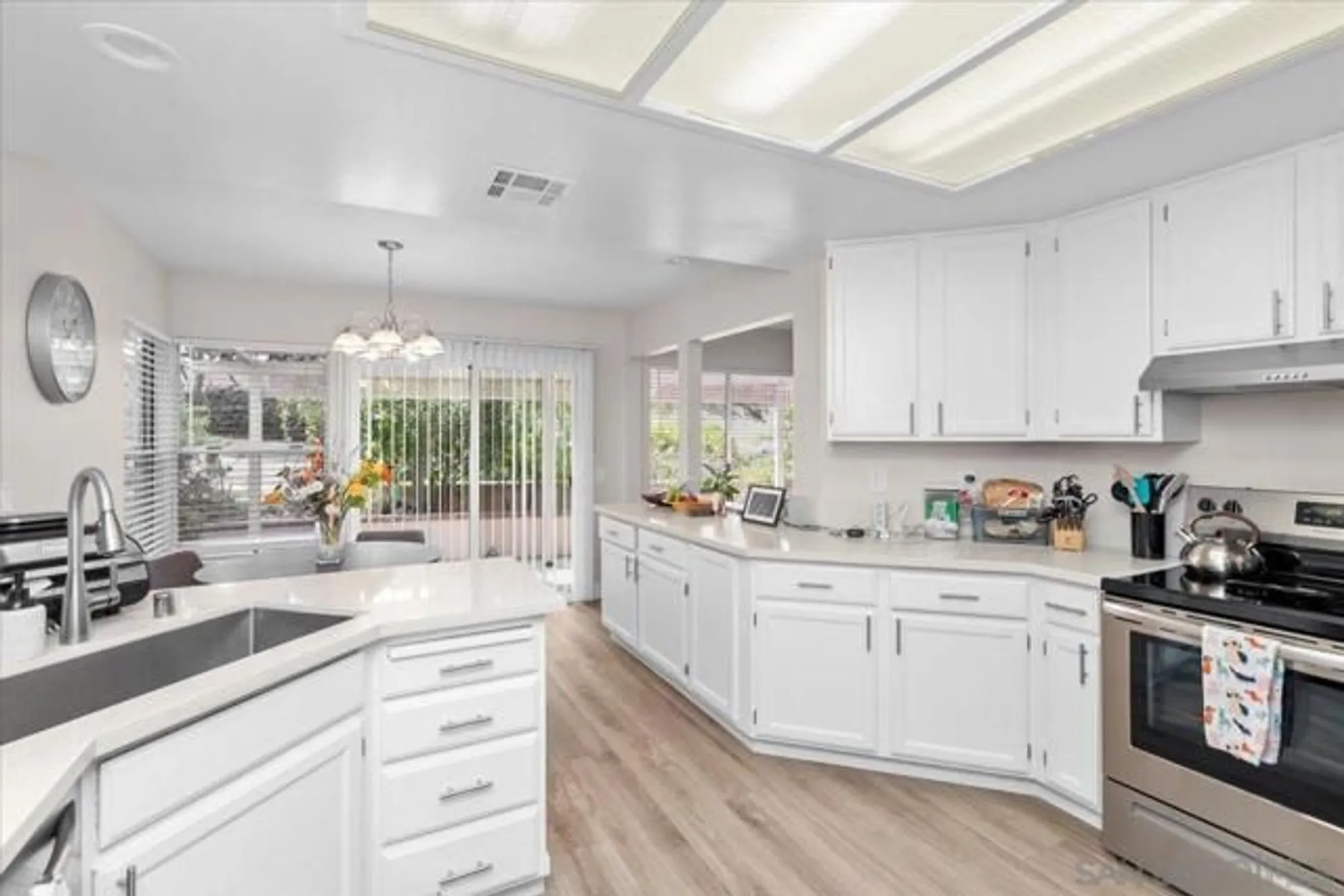 Property Slideshow image 22 of 45 | 1299 via apuesto, San Marcos, CA, 92078