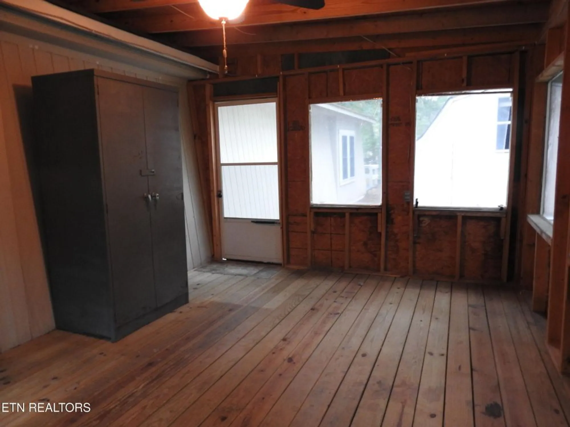 Property Slideshow image 30 of 42 | 244 rugby rd, Crossville, TN, 38558