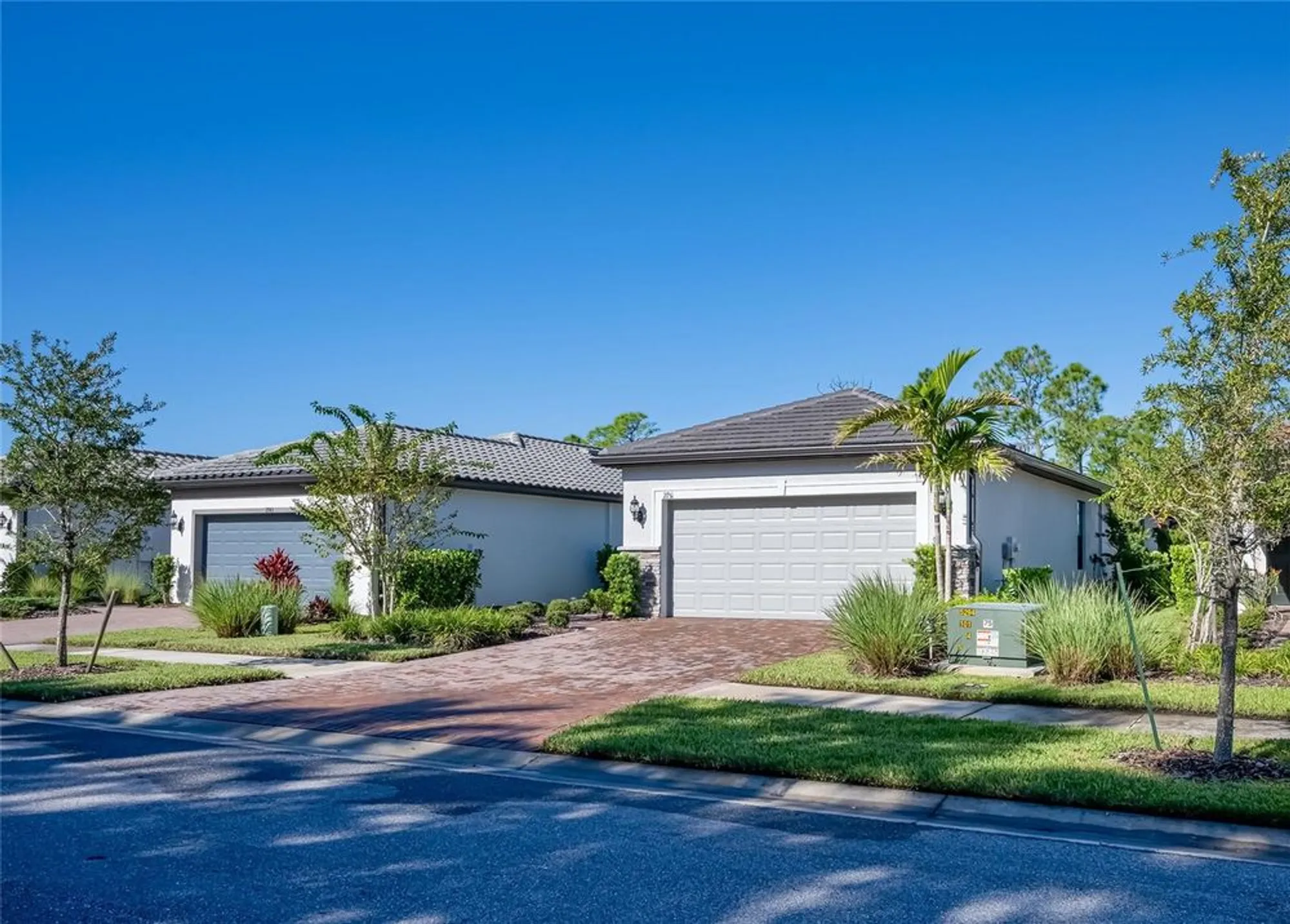 Property Slideshow image 4 of 81 | 2751 lavandula ct, North Port, FL, 34289