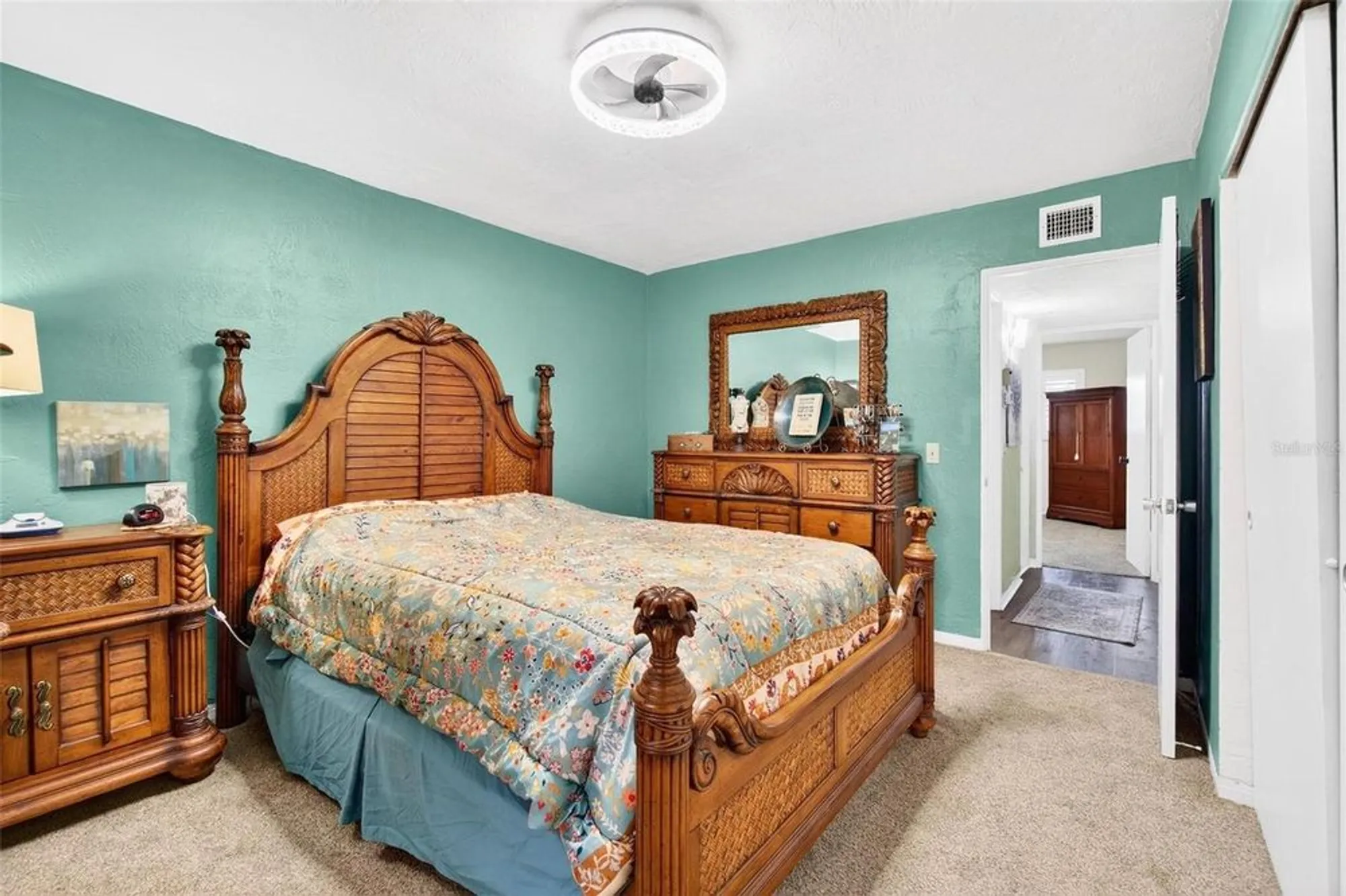 Property Slideshow image 10 of 18 | 2452 brazilia dr apt 34, Clearwater, FL, 33763