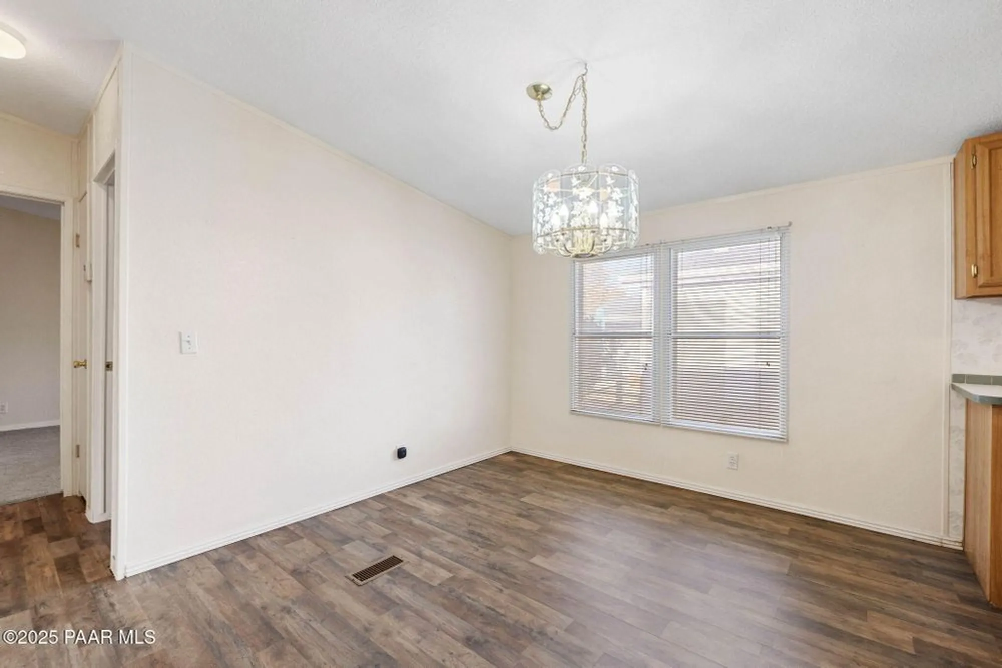 Property Slideshow image 7 of 21 | 652 mesquite tree dr, Prescott Valley, AZ, 86327