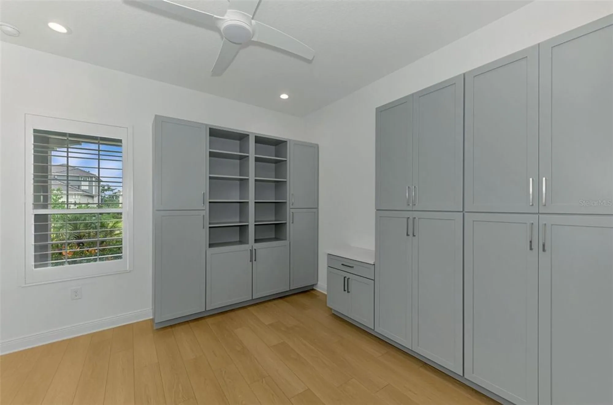 Property Slideshow image 29 of 92 | 21353 holmes cir, Venice, FL, 34293