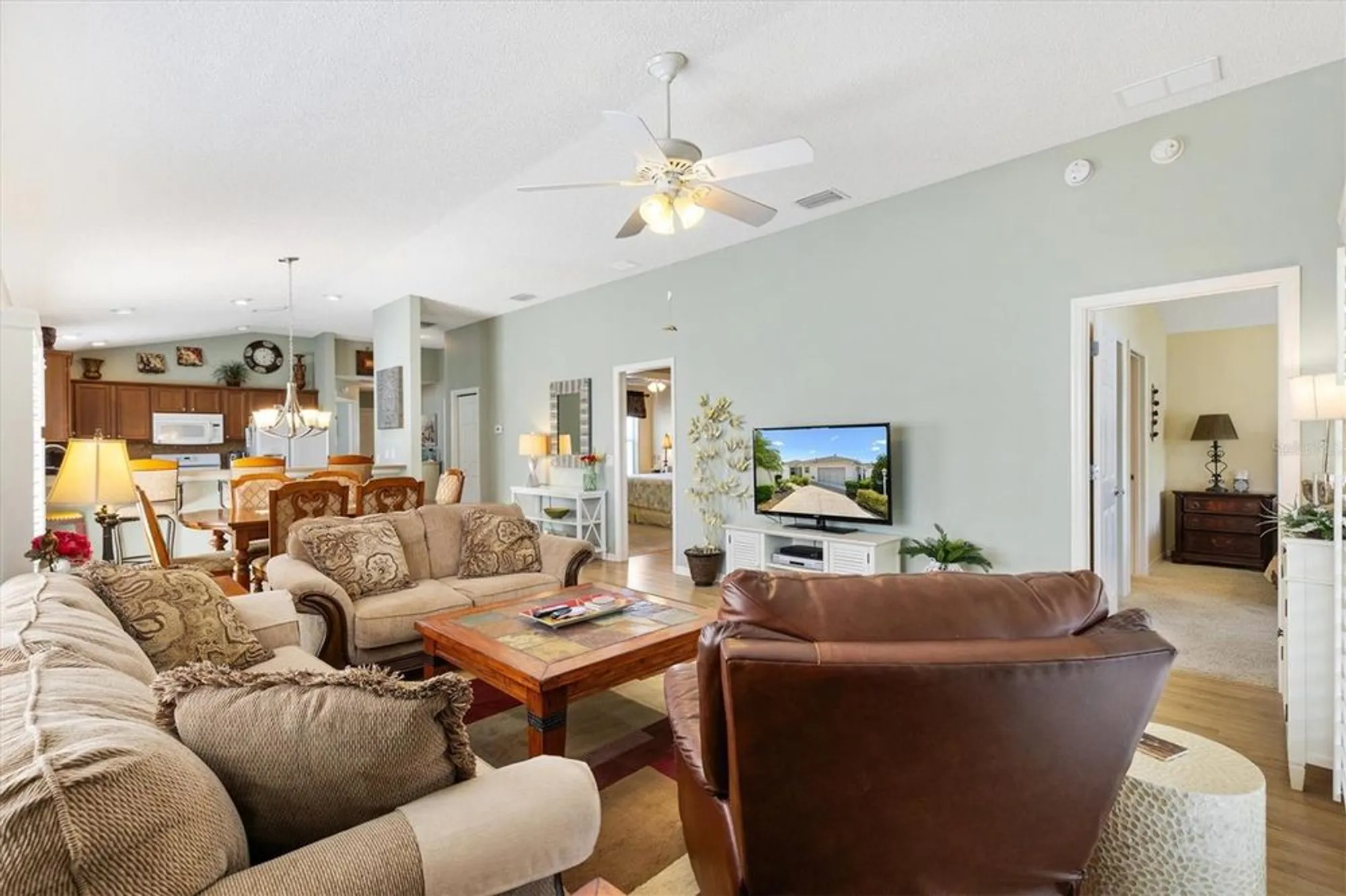 Property Slideshow image 14 of 41 | 552 audrey ln, The Villages, FL, 32162
