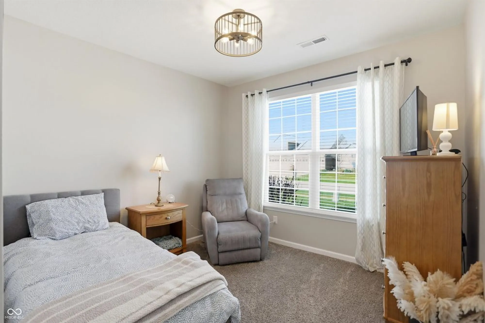 Property Slideshow image 37 of 49 | 2701 byerly pl, Greenwood, IN, 46143