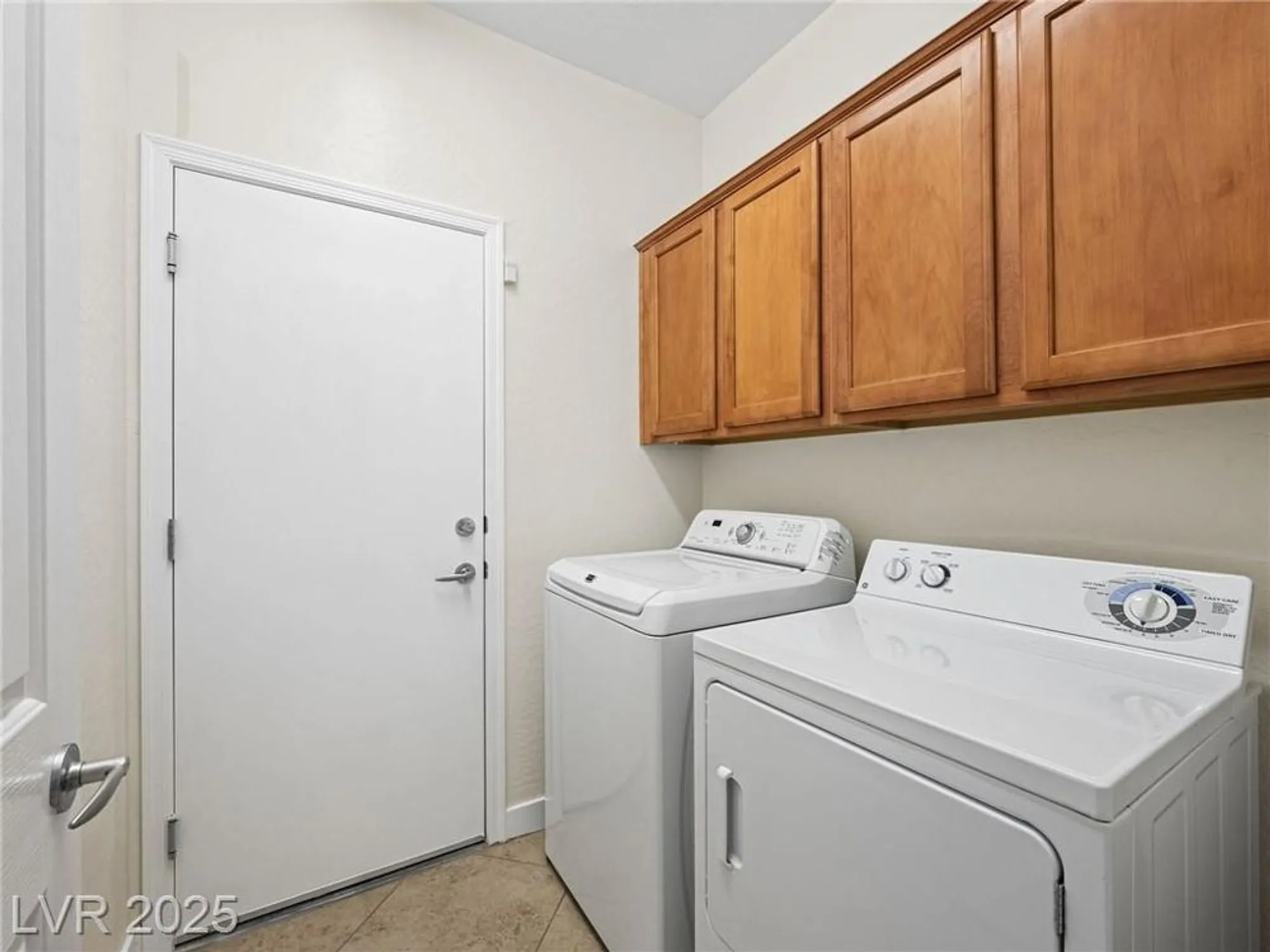 Property Slideshow image 16 of 32 | 7757 coast jay st, North Las Vegas, NV, 89084