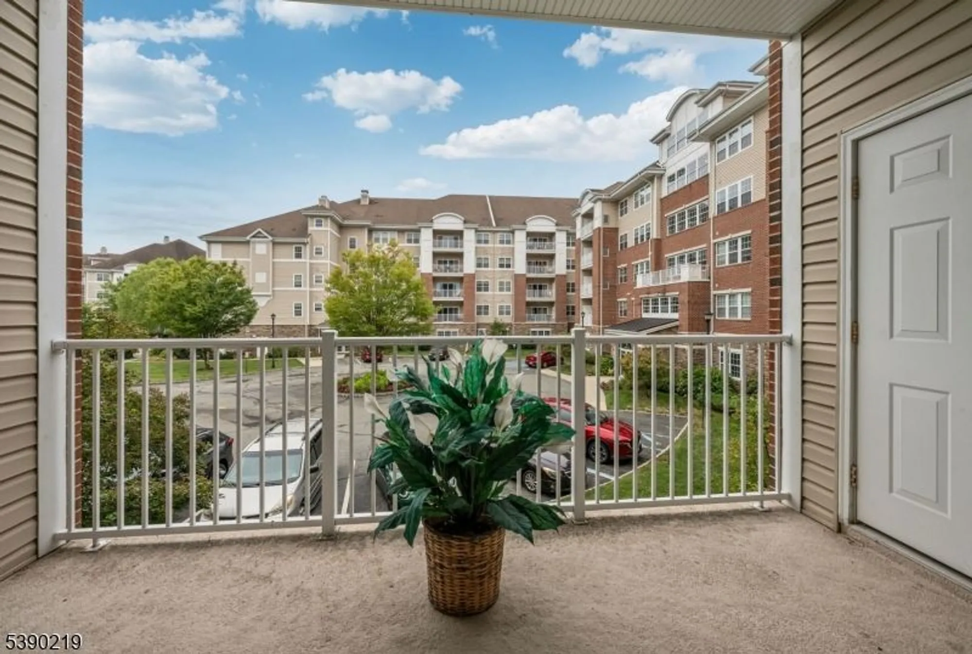 Property Slideshow image 18 of 28 | 9116 warrens way # 116, Wanaque, NJ, 07465