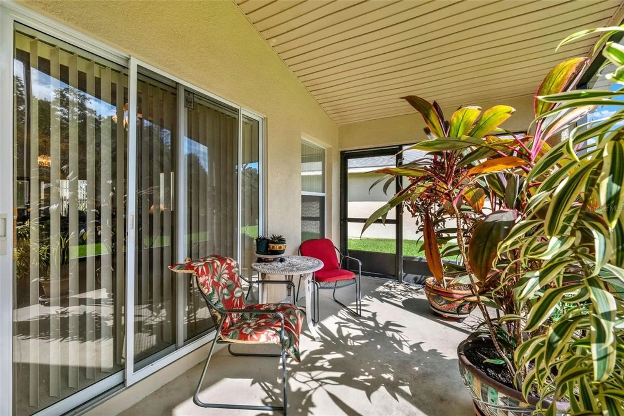 Property Slideshow image 31 of 34 | 448 grand canal dr, Kissimmee, FL, 34759