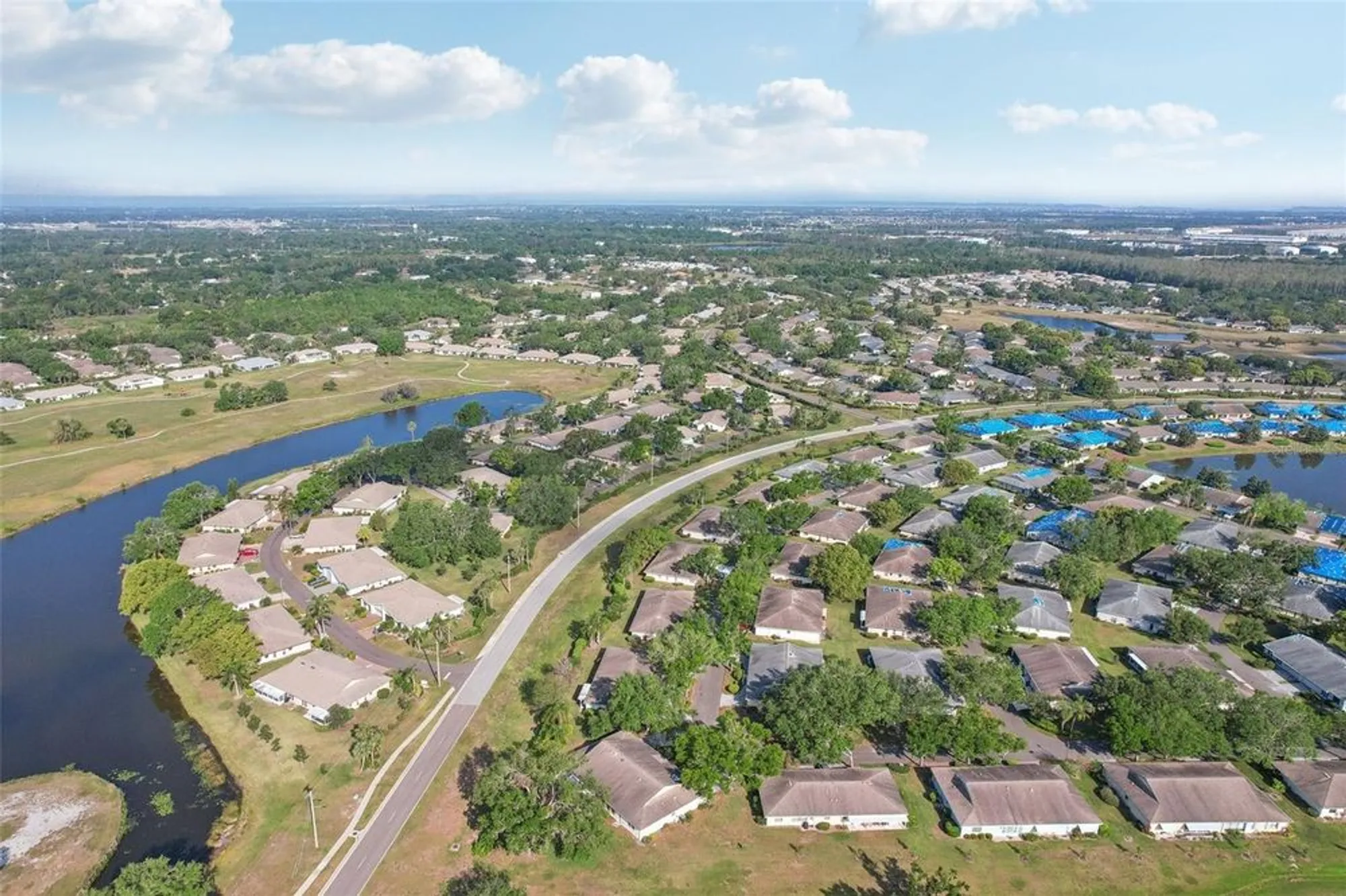 Property Slideshow image 35 of 57 | 2529 lancaster dr, Sun City Center, FL, 33573