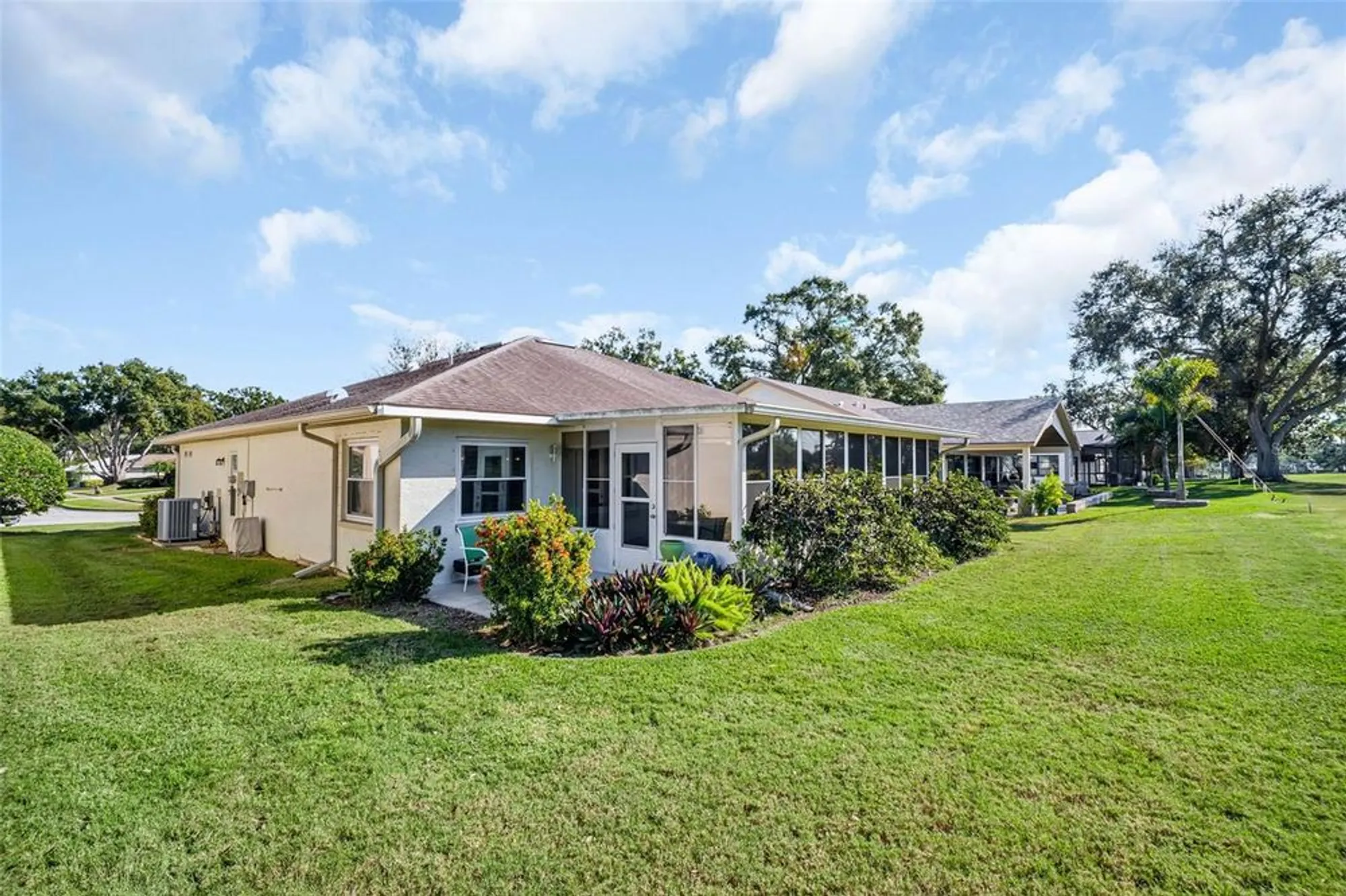 Property Slideshow image 33 of 57 | 1222 gillespie dr, Palm Harbor, FL, 34684
