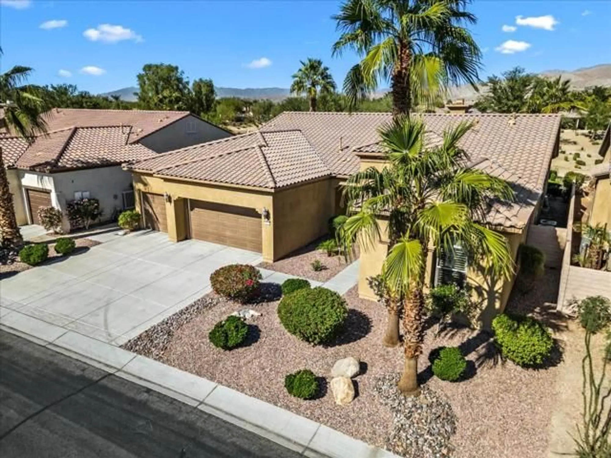 Property Slideshow image 5 of 39 | 81554 avenida estuco, Indio, CA, 92203