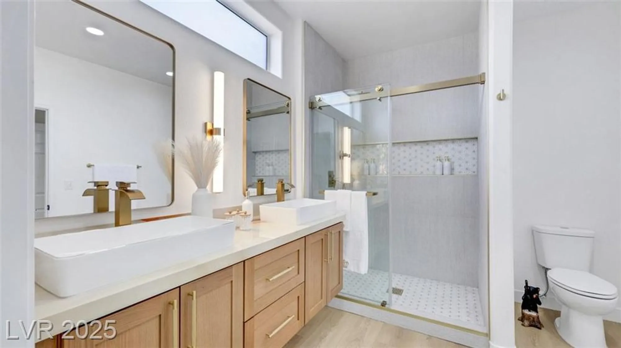 Property Slideshow image 26 of 51 | 3013 abercorn dr, Las Vegas, NV, 89134