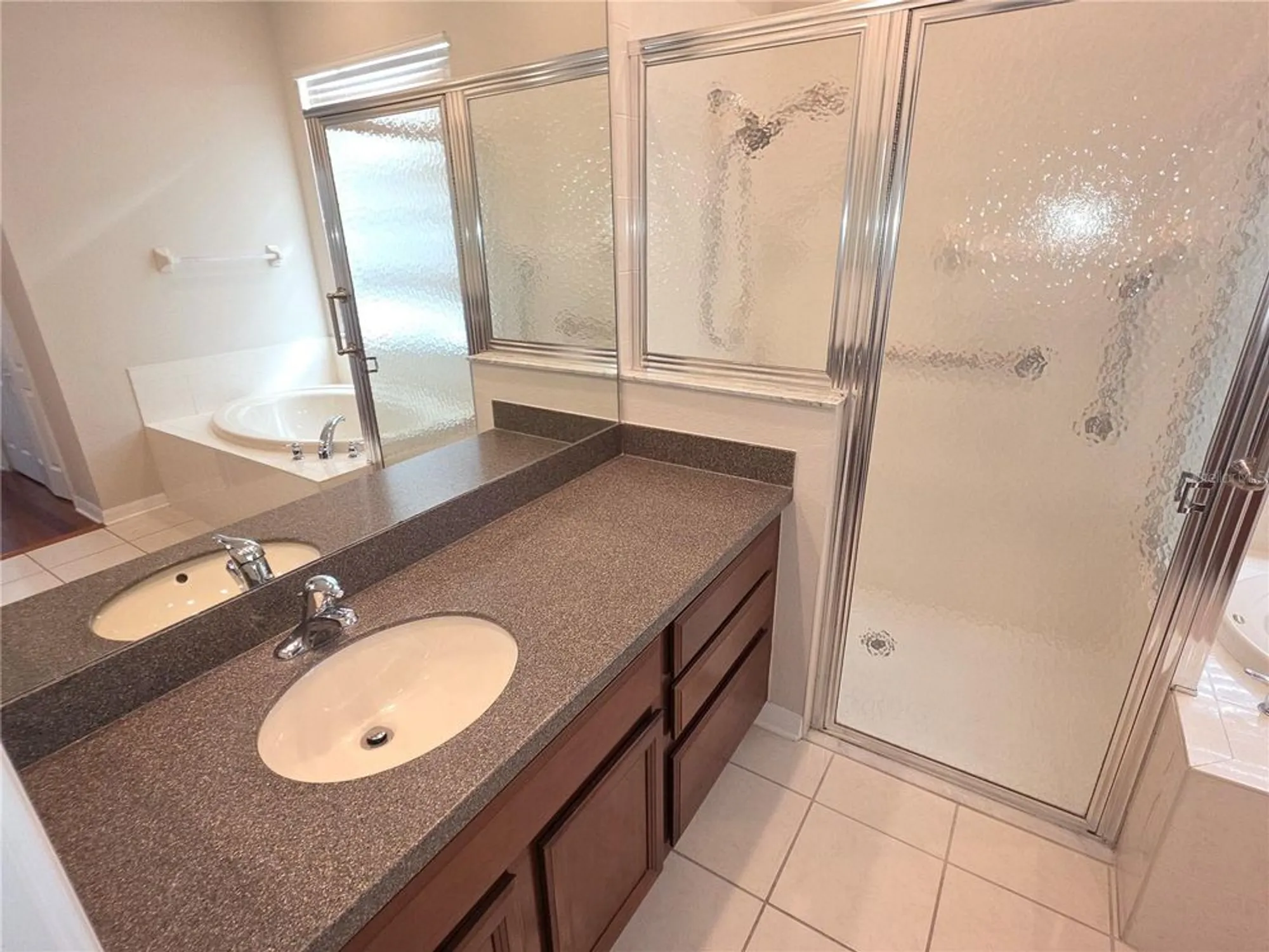 Property Slideshow image 13 of 31 | 617 glastonbury ct, Spring Hill, FL, 34609