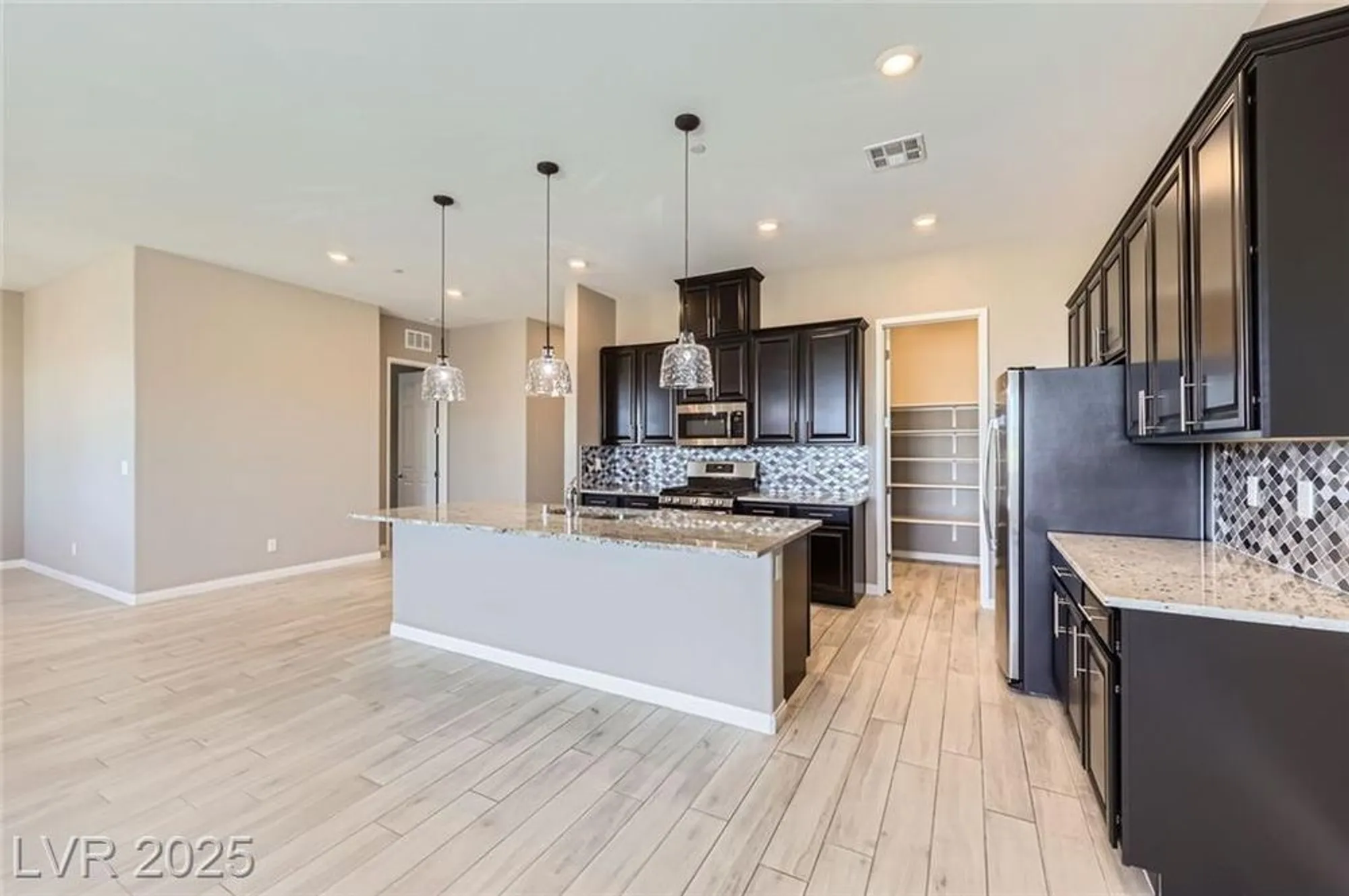 Property Slideshow image 19 of 53 | 738 purple knoll walk, Henderson, NV, 89011