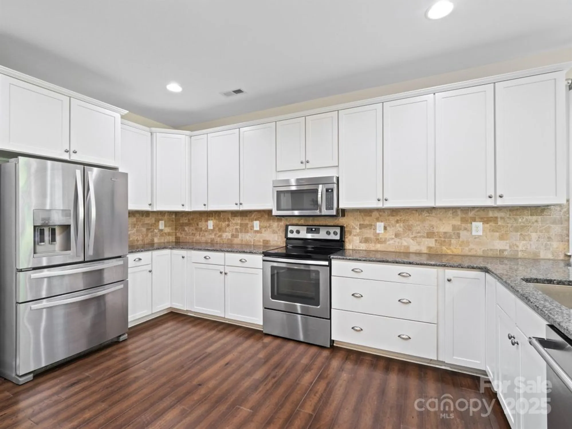 Property Slideshow image 12 of 37 | 12728 meetinghouse dr, Cornelius, NC, 28031