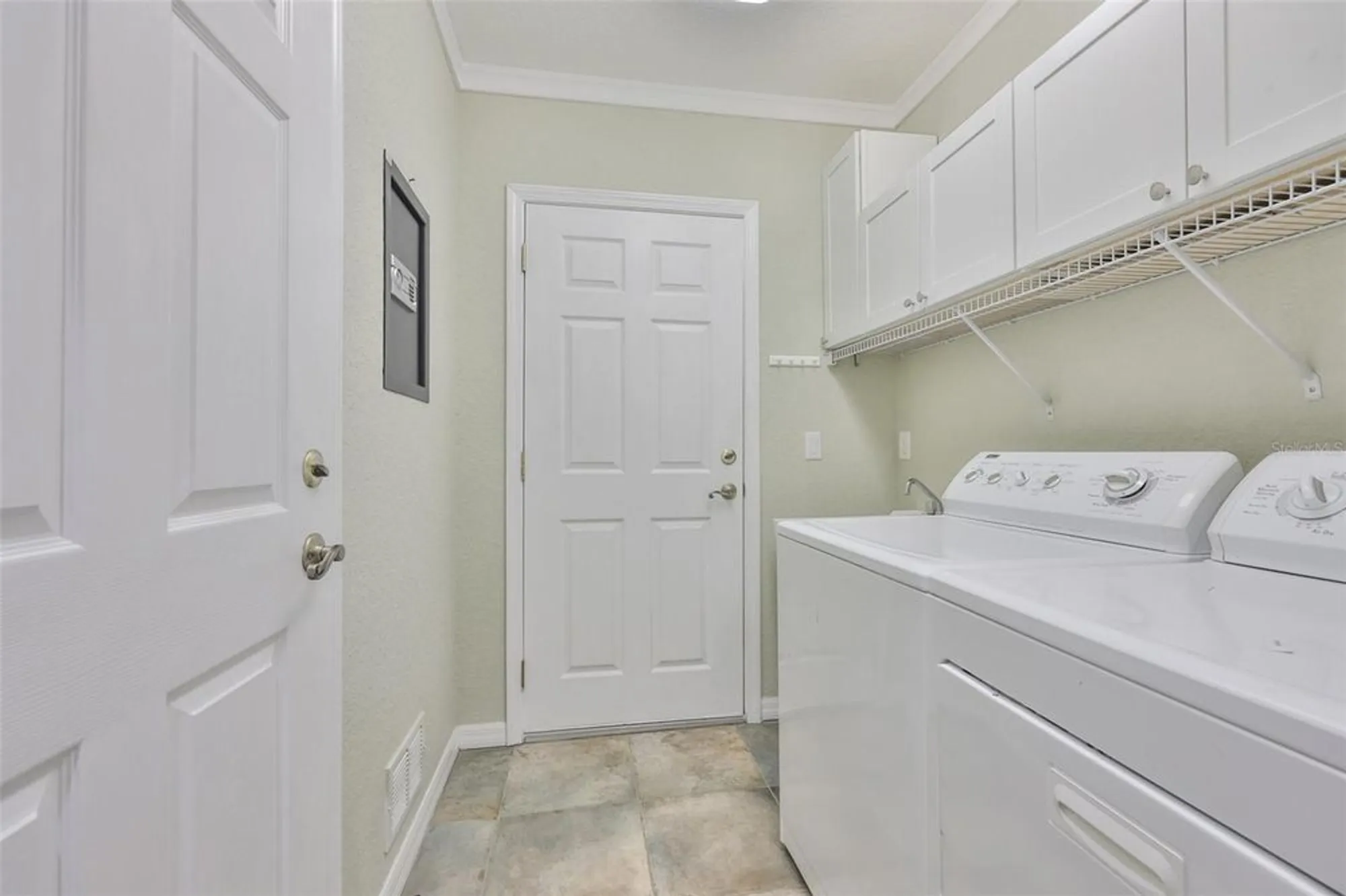 Property Slideshow image 38 of 53 | 1324 emerald dunes dr, Sun City Center, FL, 33573