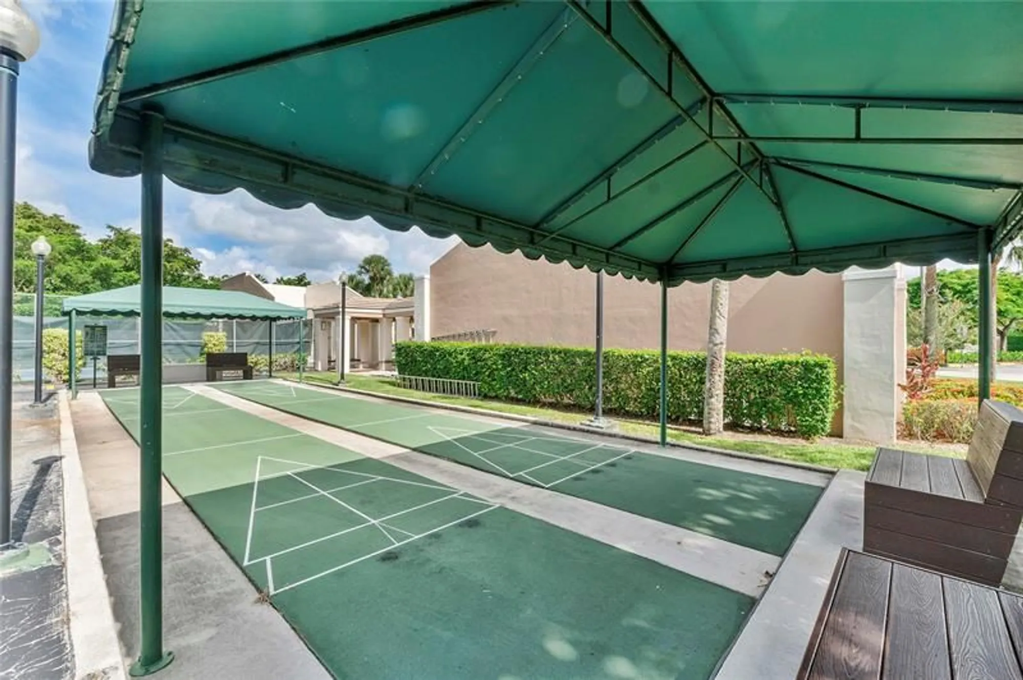 Property Slideshow image 34 of 37 | 7219 fairfax dr 110, Tamarac, FL, 33321