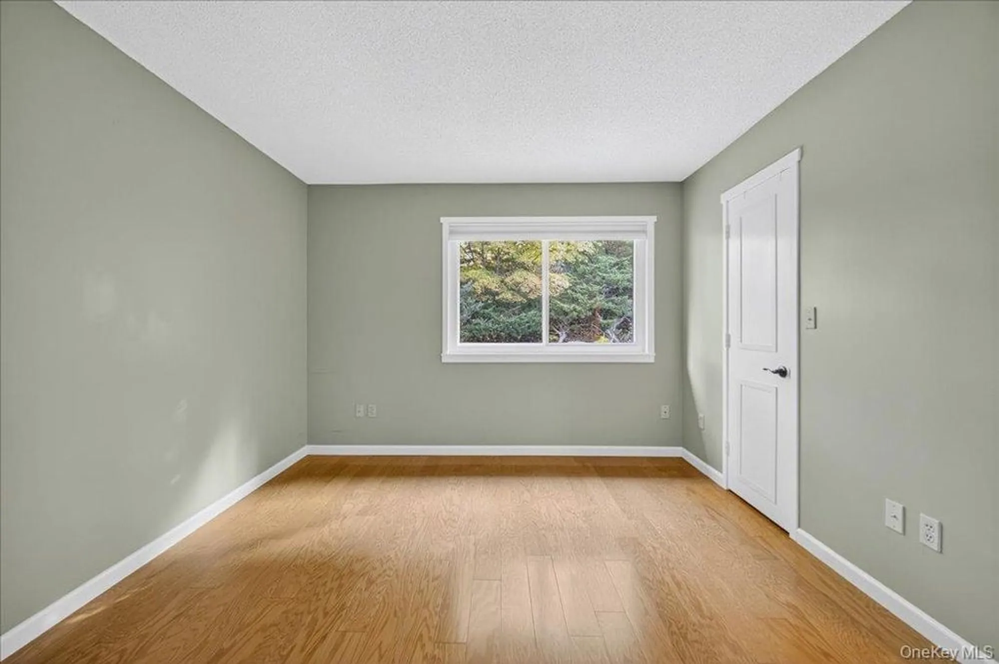 Property Slideshow image 10 of 21 | 523 heritage hls b, Somers, NY, 10589