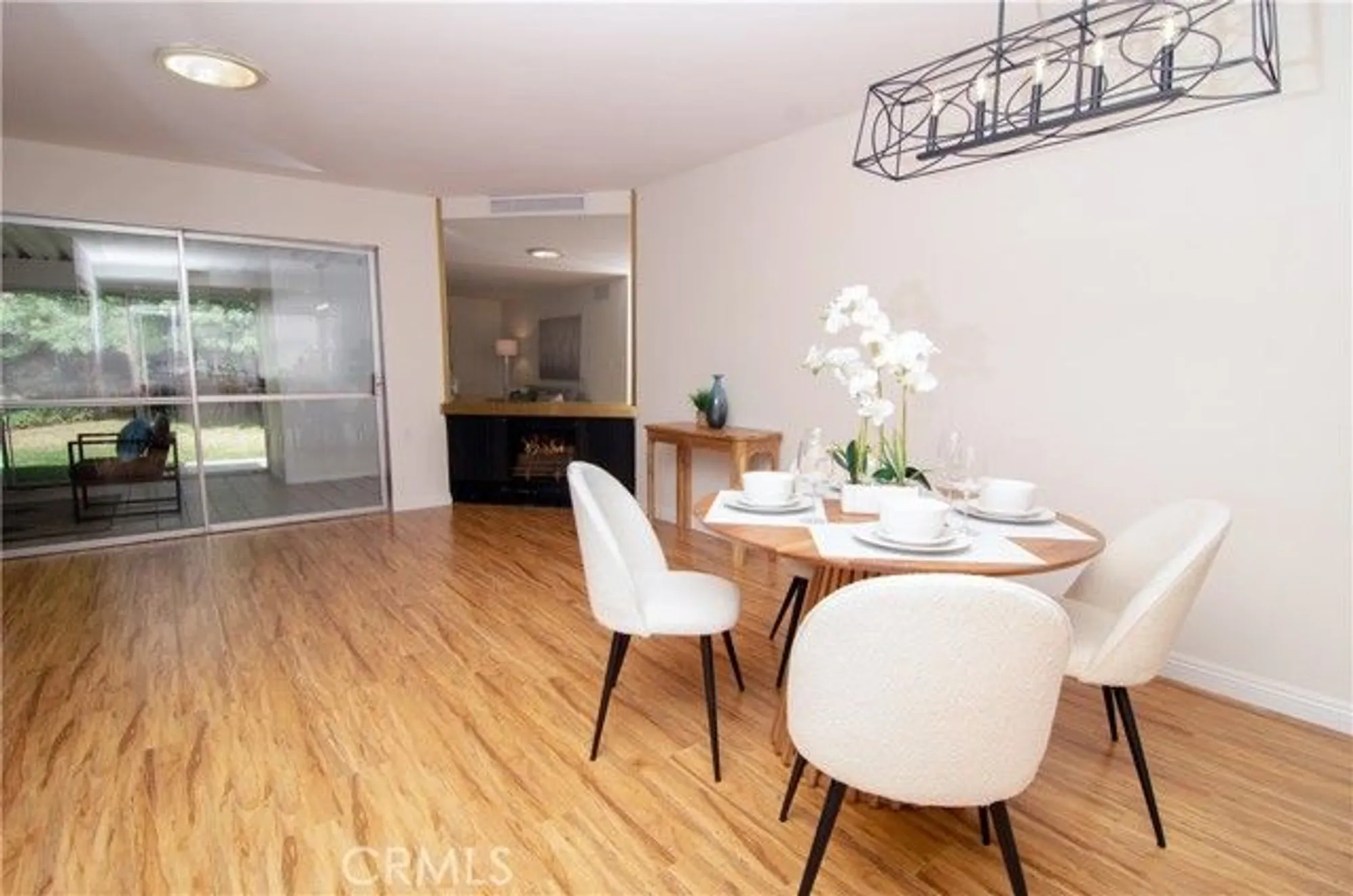 Property Slideshow image 19 of 44 | 26701 oak branch cir, Newhall, CA, 91321