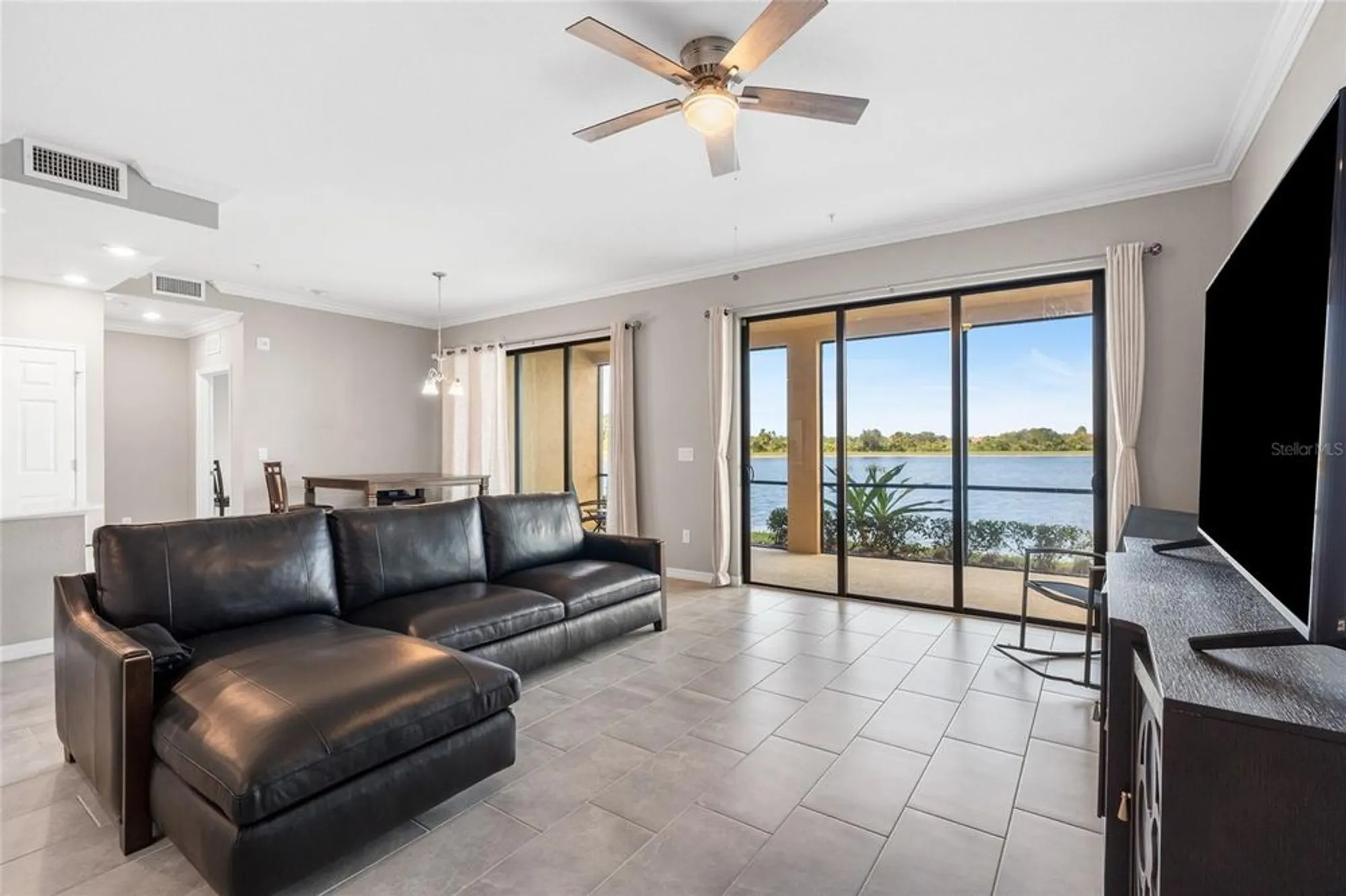 Property Slideshow image 11 of 74 | 10038 crooked creek dr unit 103, Venice, FL, 34293