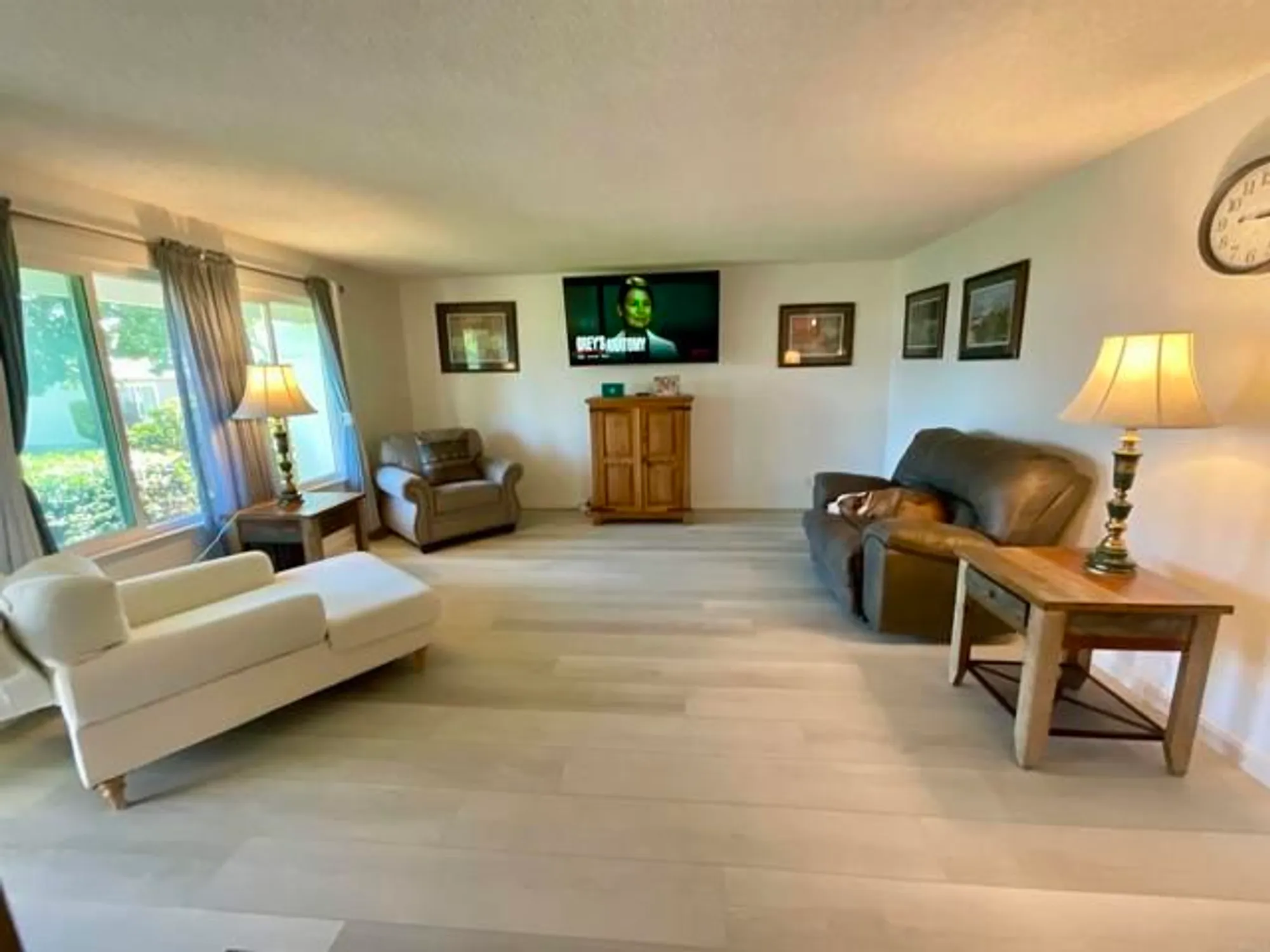 Property Slideshow image 8 of 39 | 3631 brandywine st, Oceanside, CA, 92057