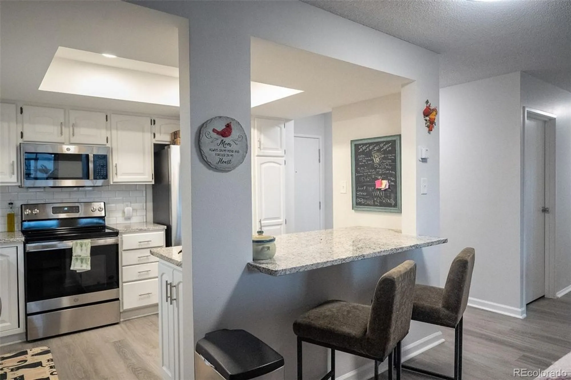Property Slideshow image 23 of 31 | 14091 e marina dr apt 612, Aurora, CO, 80014